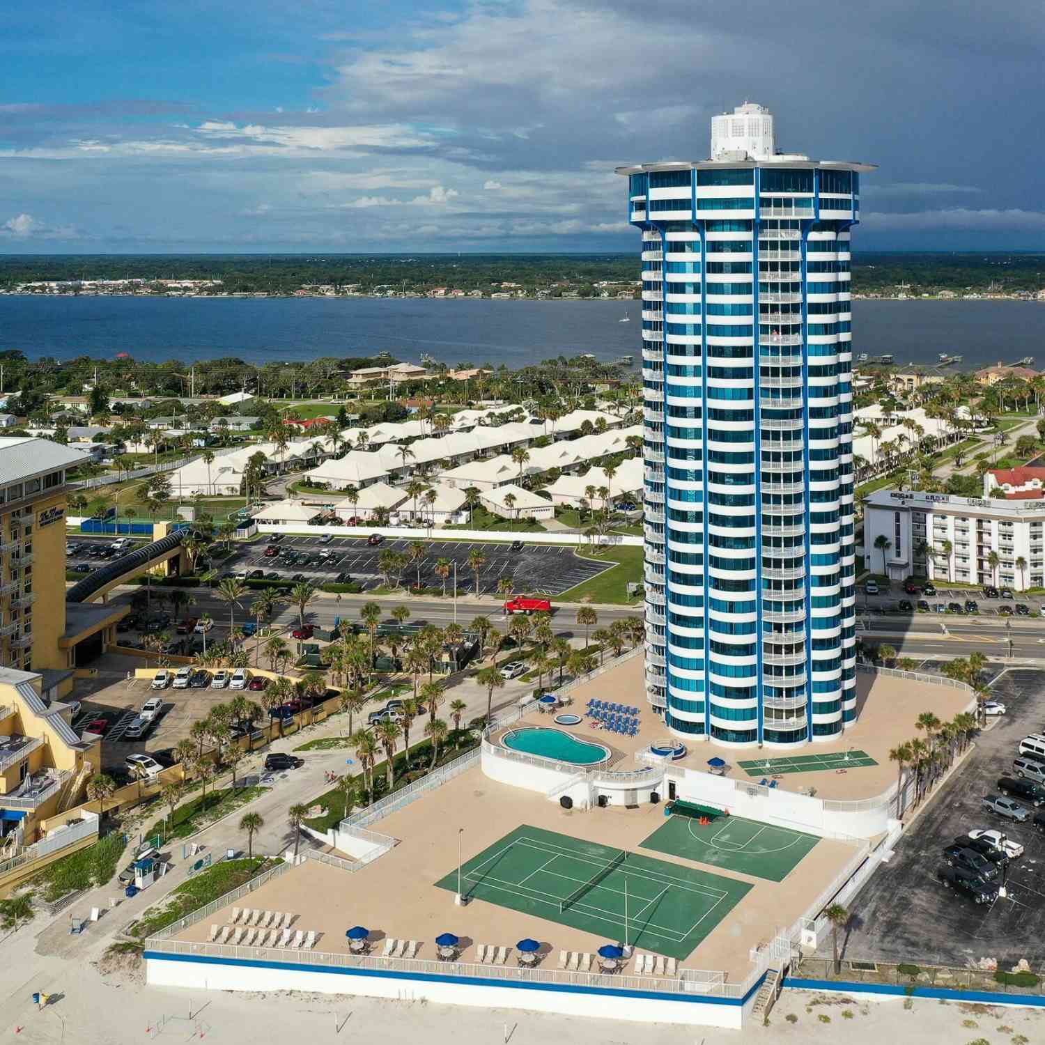 Condo For Sale - 2625 S Atlantic Avenue #18SW<br/> Daytona Beach Shores, FL 32118