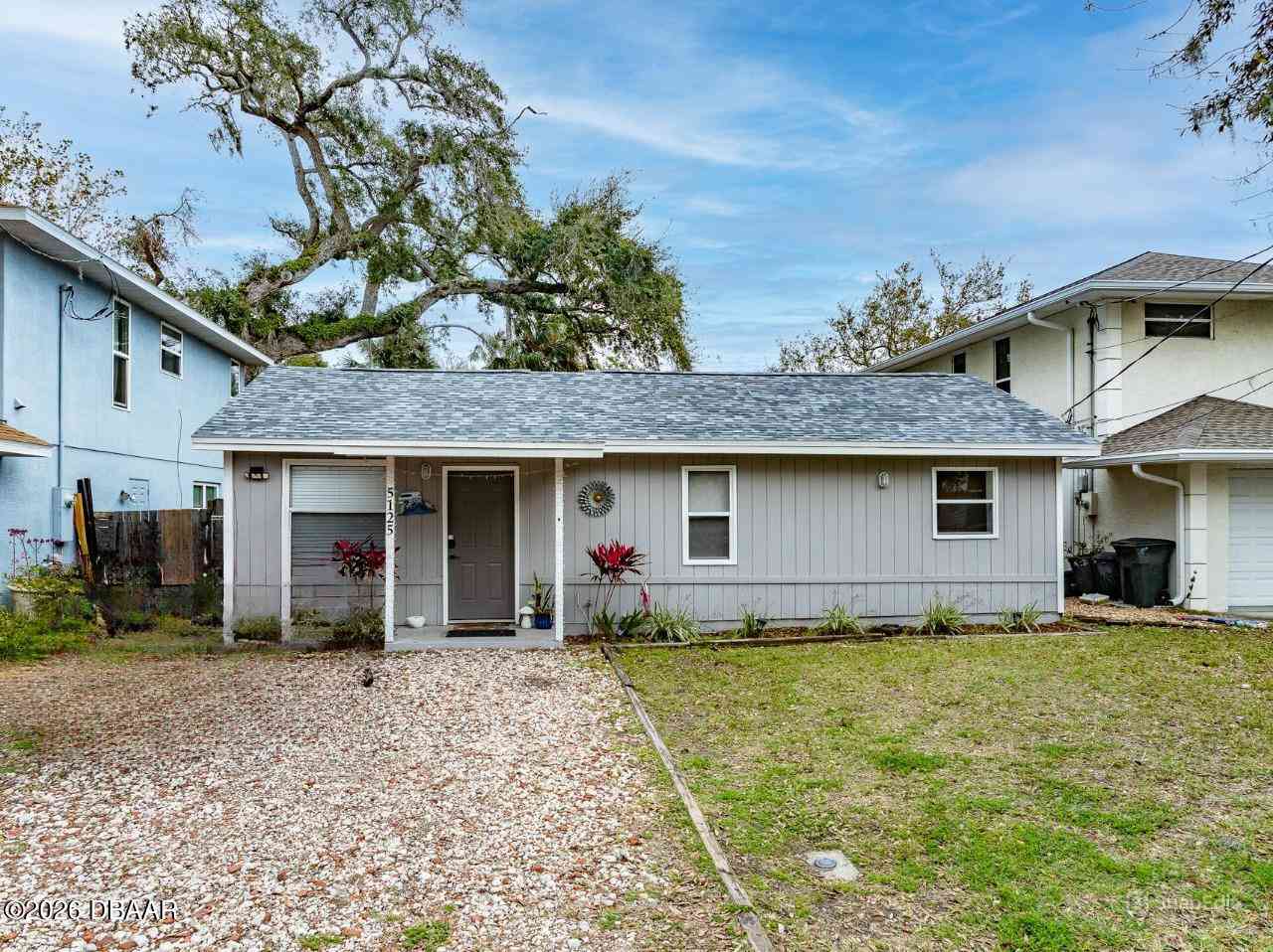 Homes For Sale - 5125 Isabelle Avenue<br/> Port Orange, FL 32127