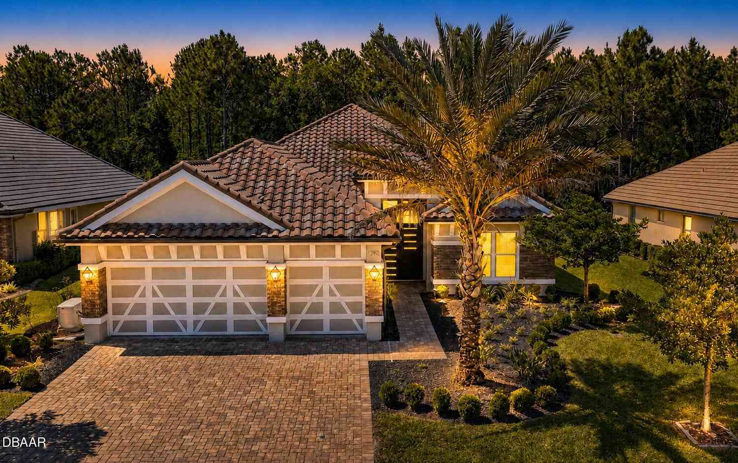 Homes For Sale - 708 Woodbridge Court<br/> Ormond Beach, FL 32174