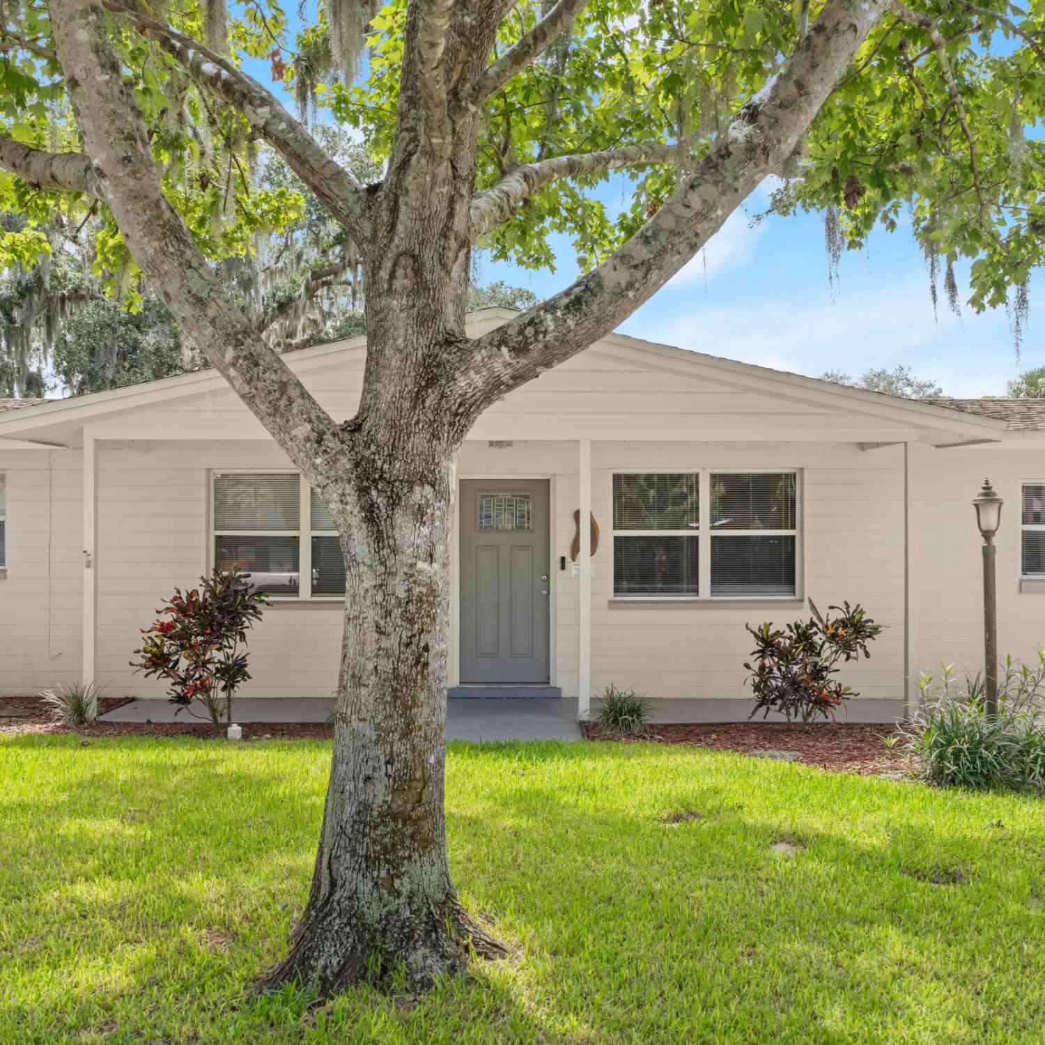 Homes For Sale - 358 S Orchard Street<br/> Ormond Beach, FL 32174