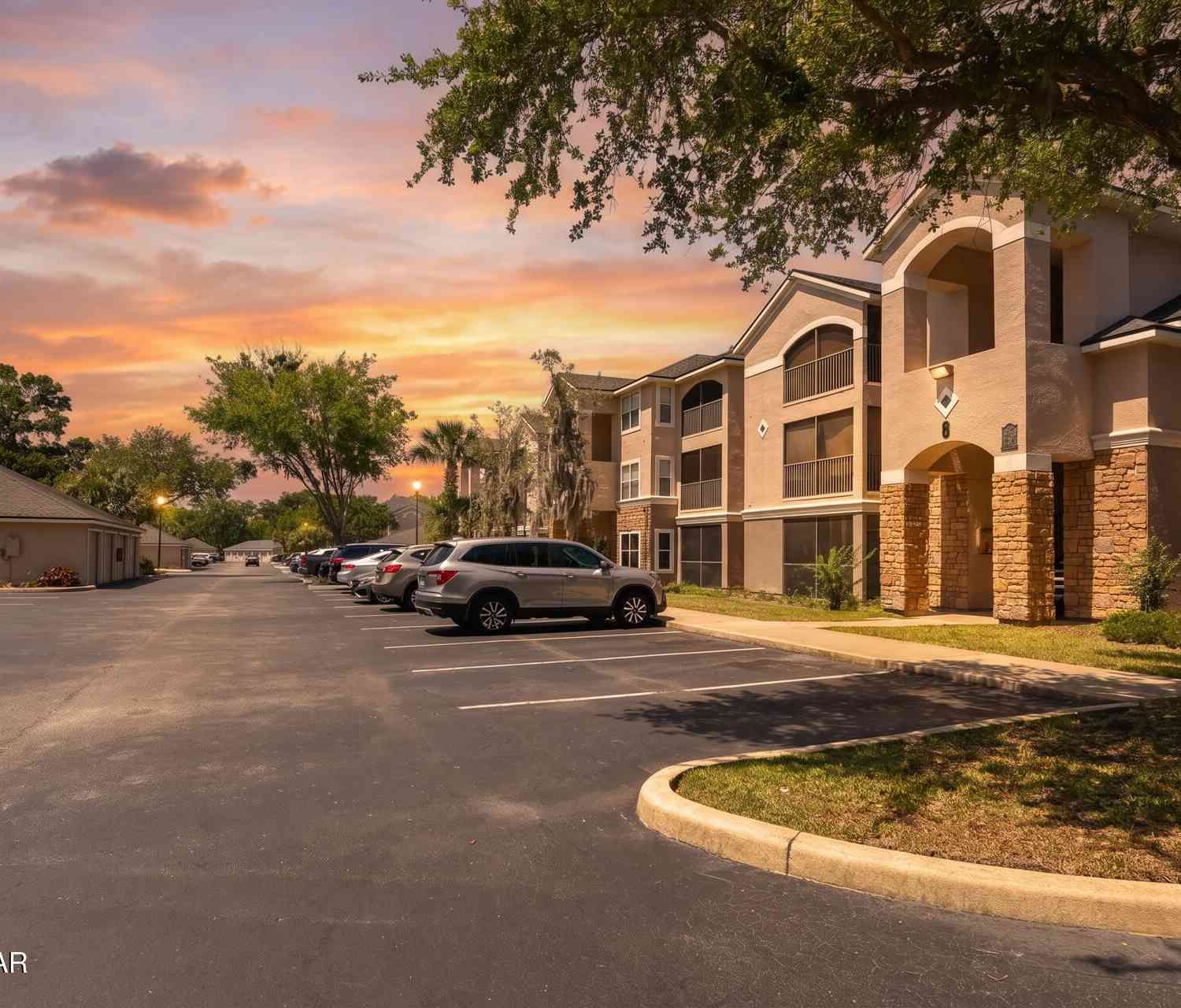 Condo For Sale - 940 Village Trail #6-103<br/> Port Orange, FL 32127