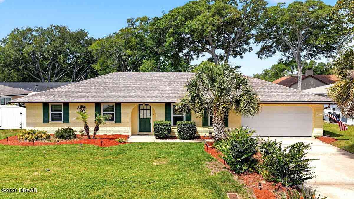 Homes For Sale - 1114 Parkside Drive<br/> Ormond Beach, FL 32174
