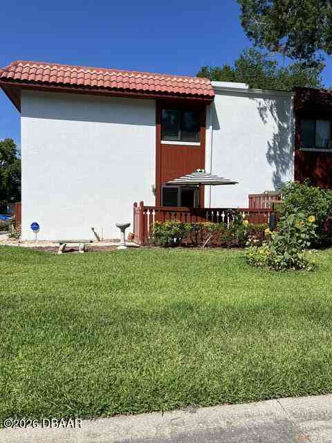 Townhouse For Sale - 2014 Oak Meadow Circle<br/> South Daytona, FL 32119