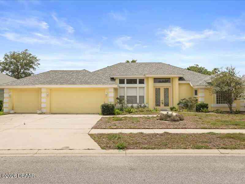 Homes For Sale - 1304 Crepe Myrtle Lane<br/> Port Orange, FL 32128