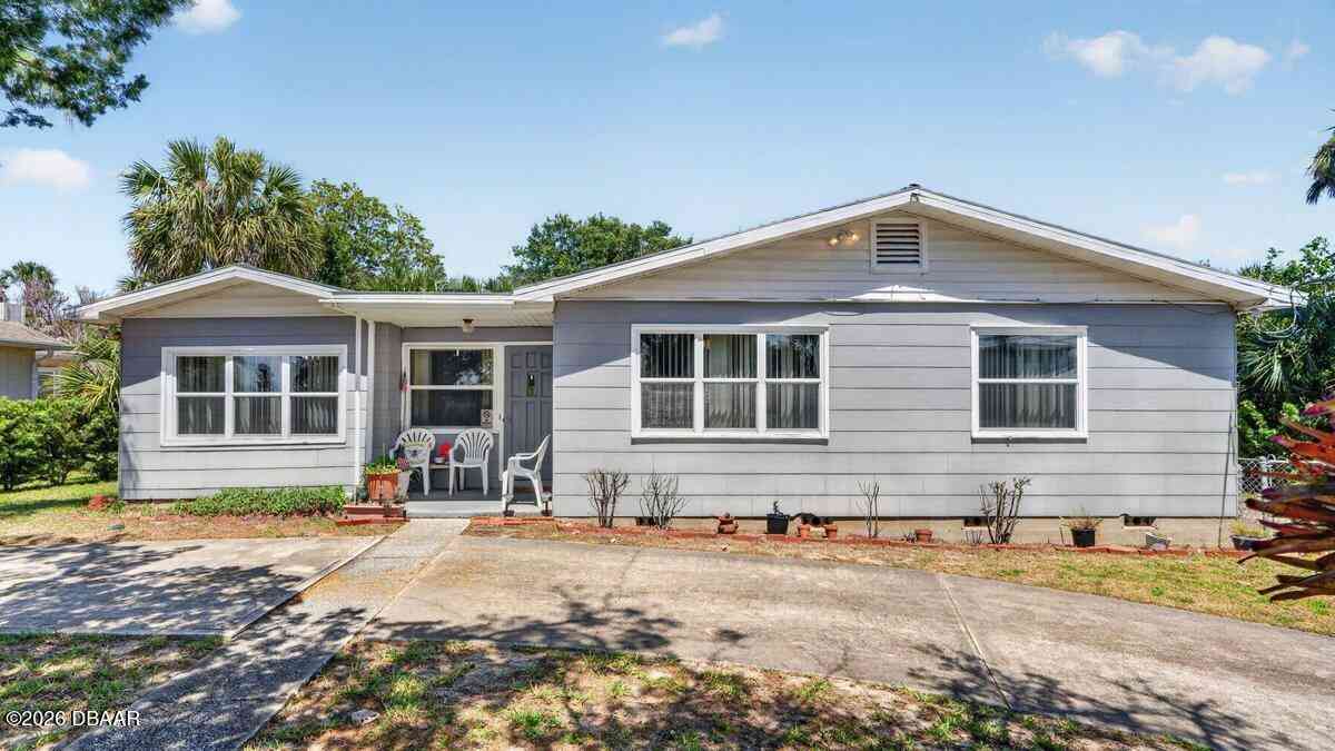 Homes For Sale - 2237 S Halifax Drive<br/> Daytona Beach, FL 32118