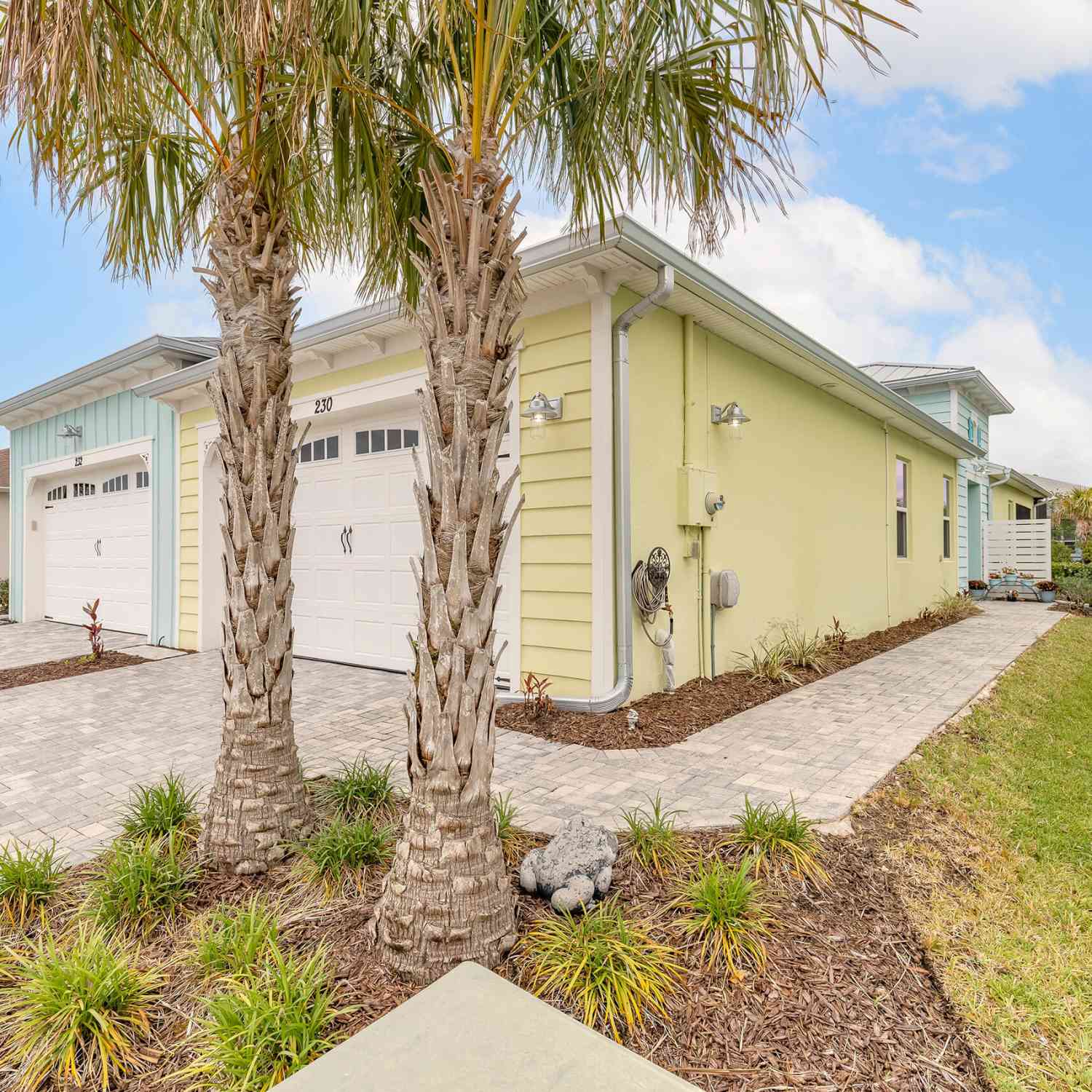 Homes For Sale - 230 Sand Bar Lane<br/> Daytona Beach, FL 32124