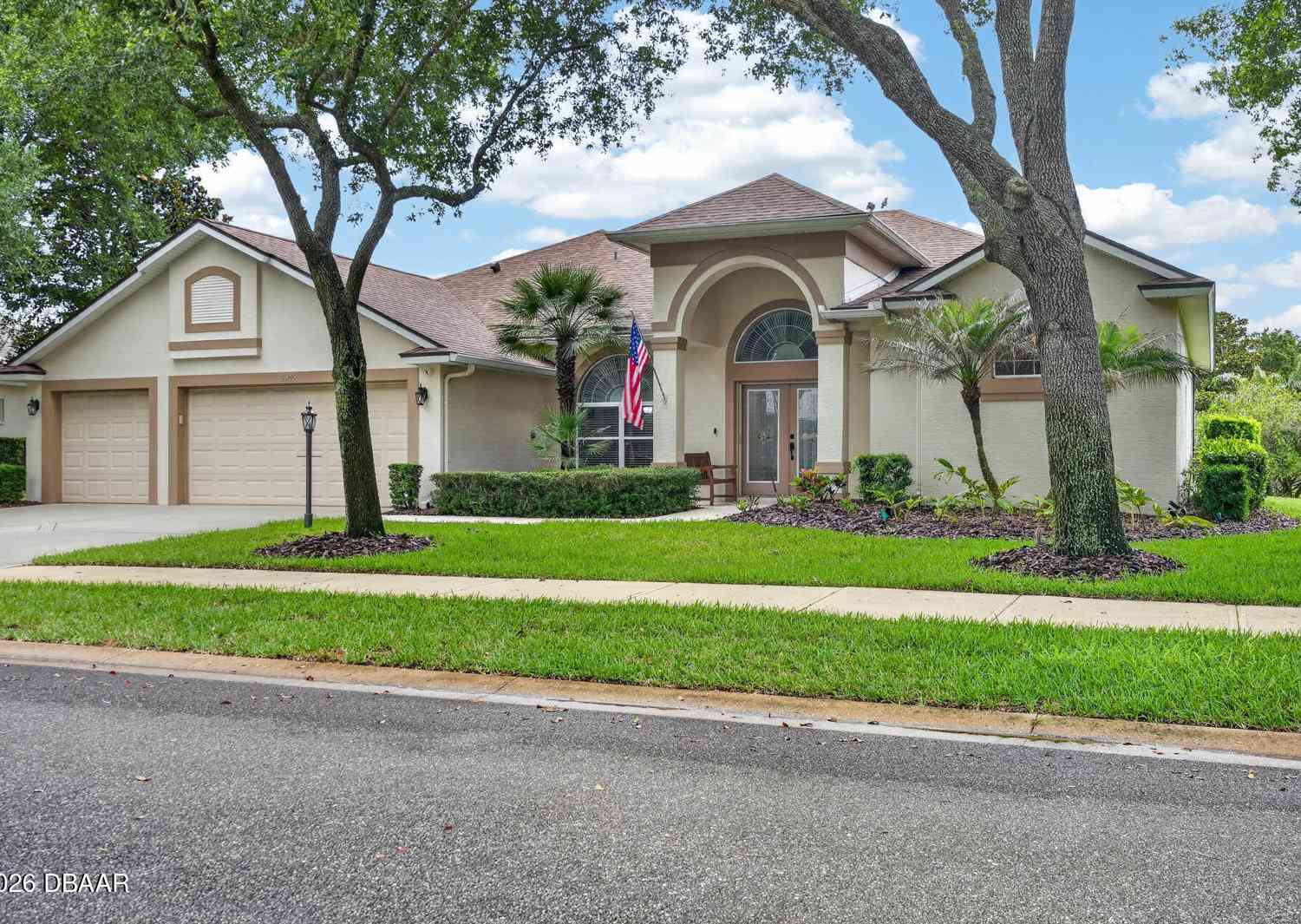 Homes For Sale - 3505 Tory Circle<br/> Ormond Beach, FL 32174