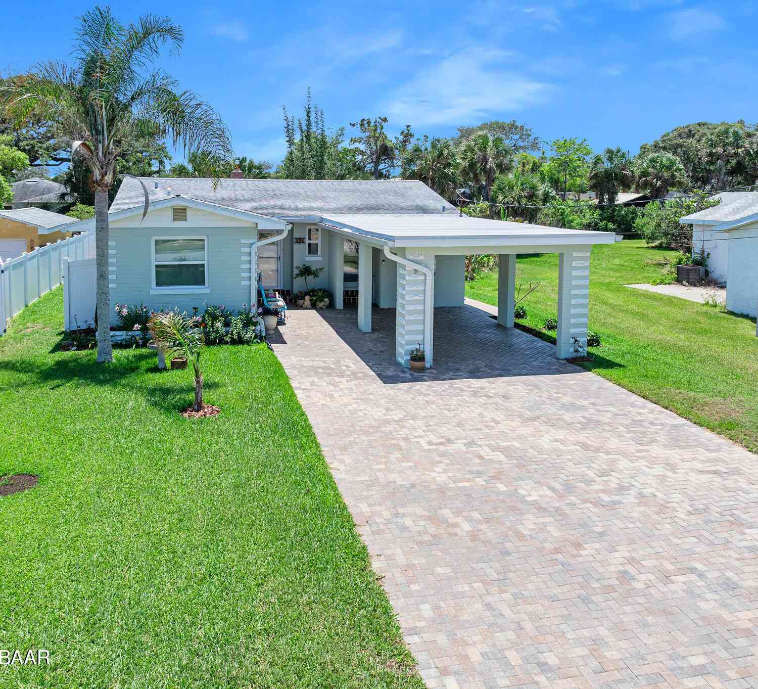 Homes For Sale - 336 Seaview Avenue<br/> Daytona Beach, FL 32118