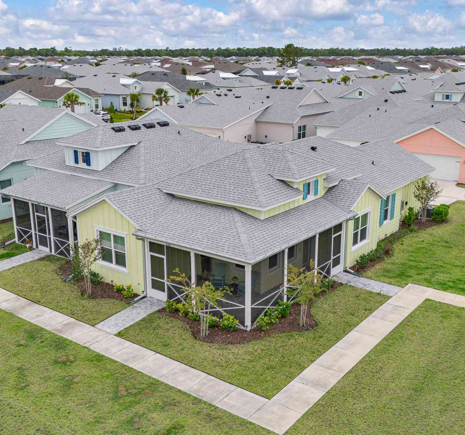 Homes For Sale - 132 Gypsy Palace Lane<br/> Daytona Beach, FL 32124