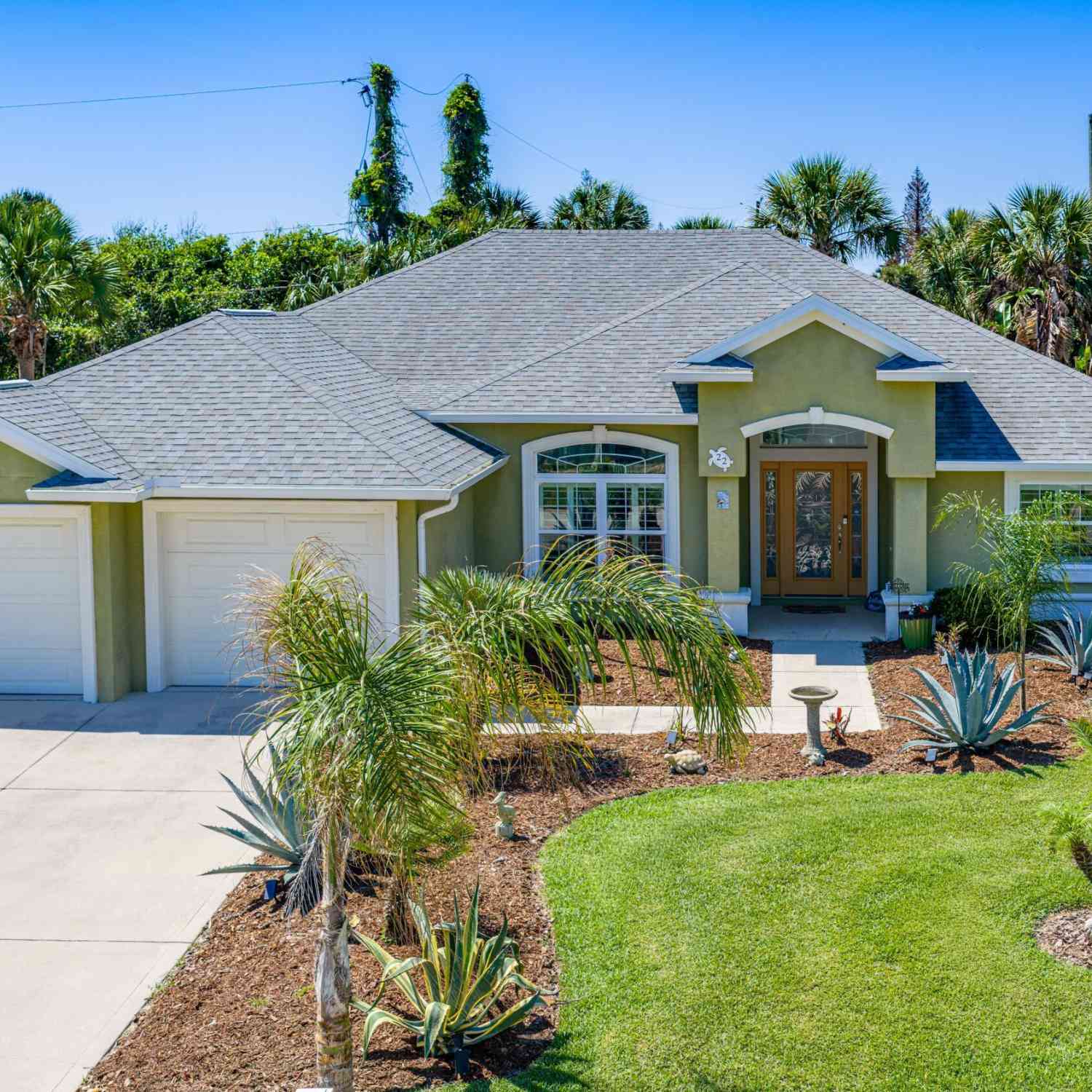 Homes For Sale - 22 Sunny Beach Drive<br/> Ormond Beach, FL 32176
