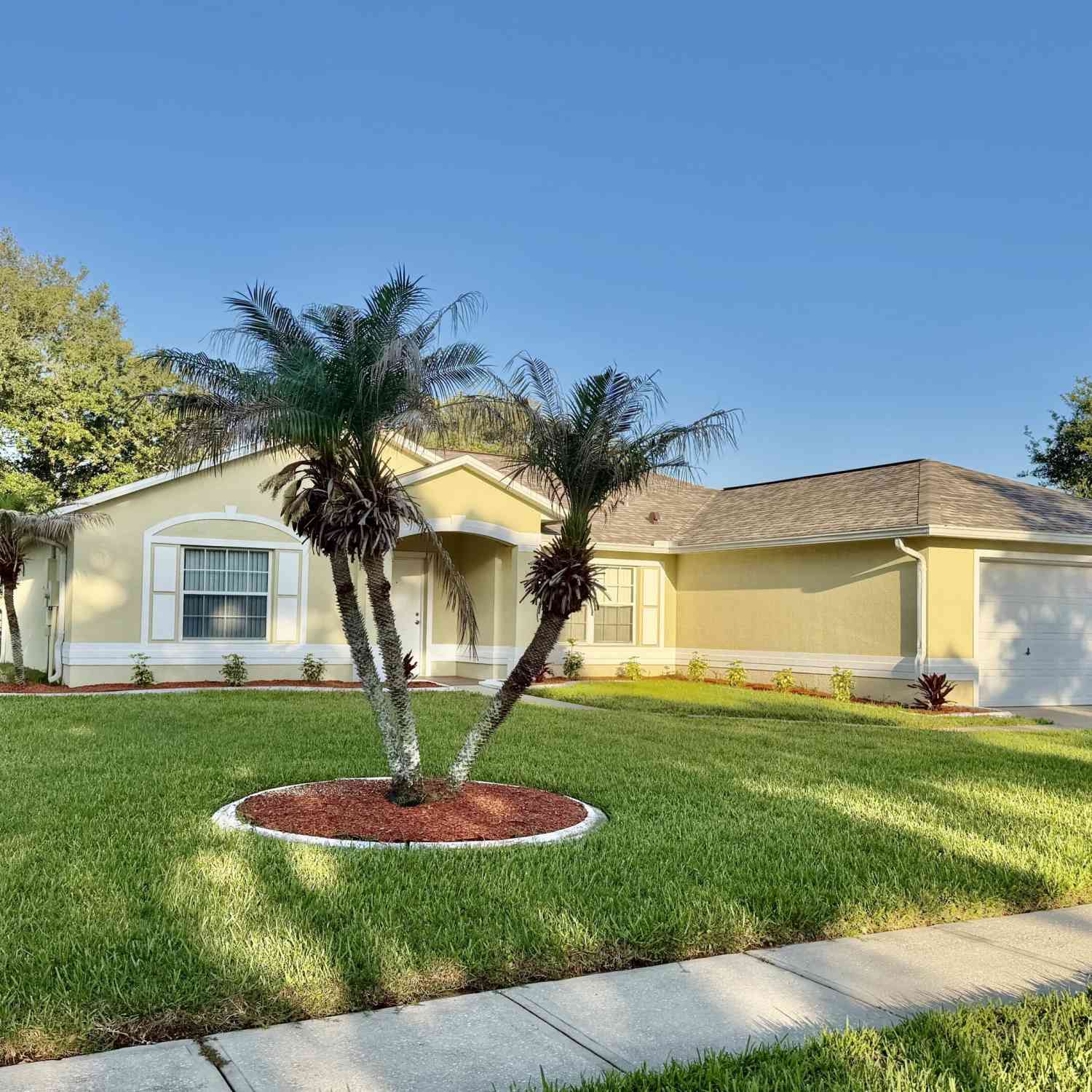Homes For Sale - 67 Spinnaker Circle<br/> South Daytona, FL 32119