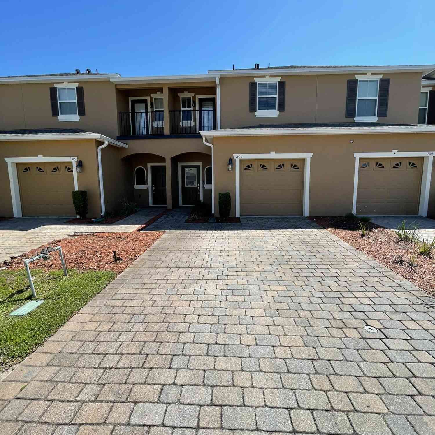 Townhouse For Rent - 207 Wentworth Grande Drive<br/> Daytona Beach, FL 32124