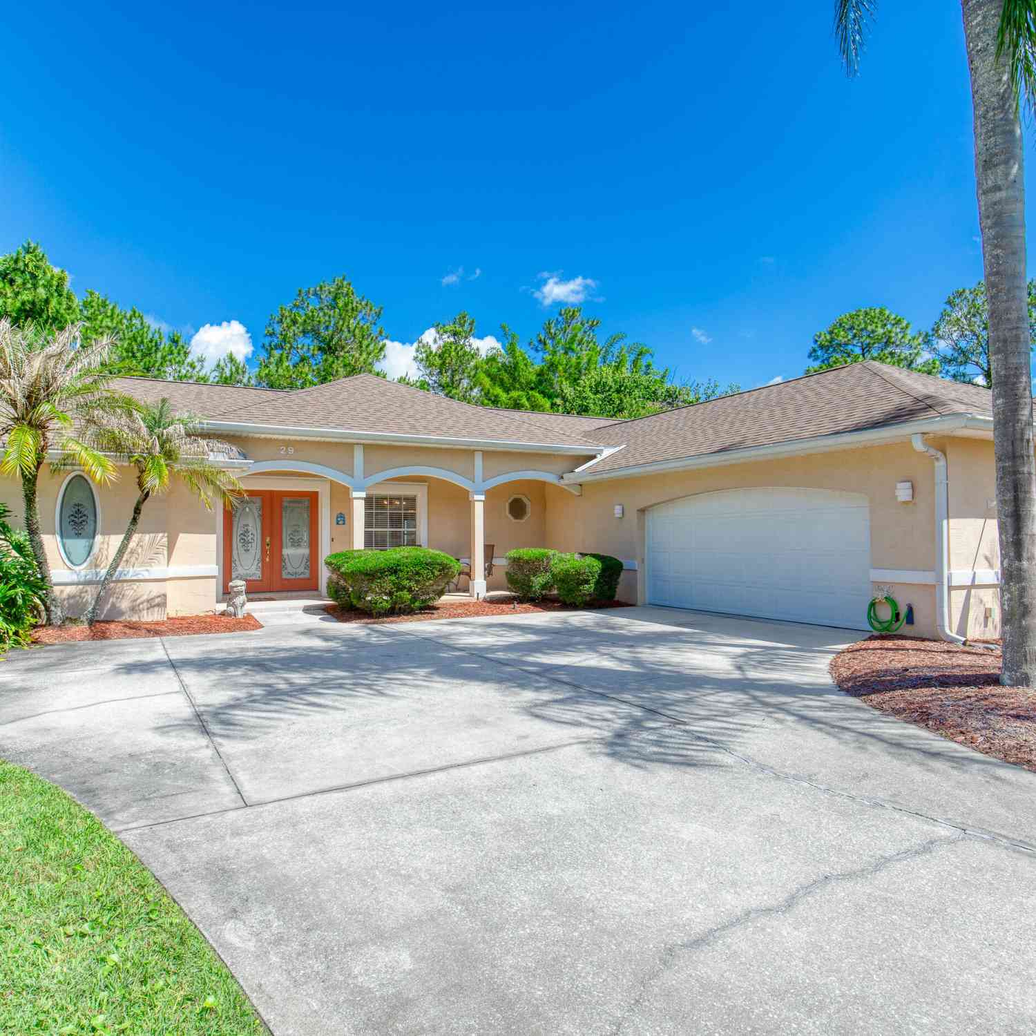 Homes For Sale - 29 Canterbury Woods<br/> Ormond Beach, FL 32174