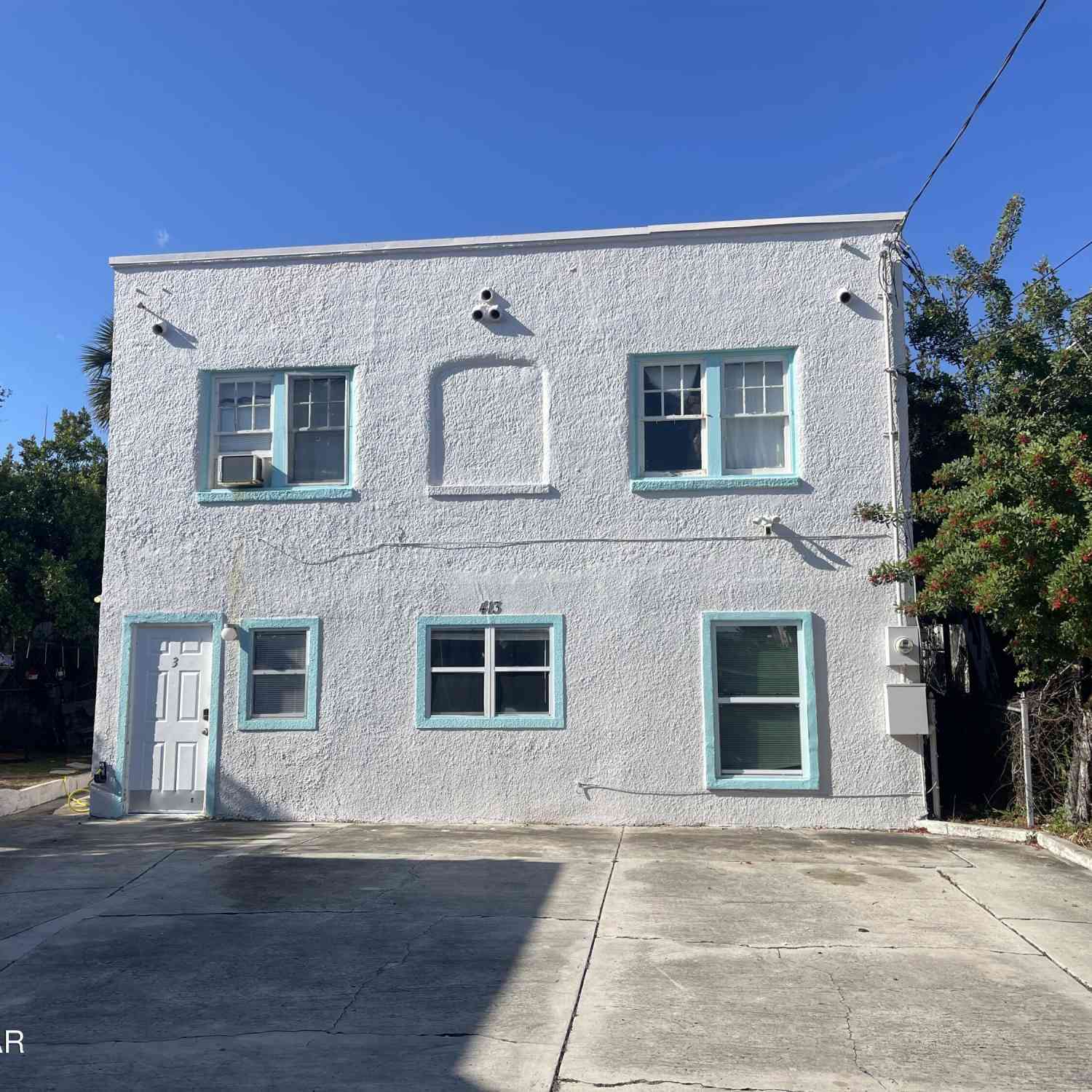 Apartment For Rent - 411 N Oleander Avenue #3<br/> Daytona Beach, FL 32118