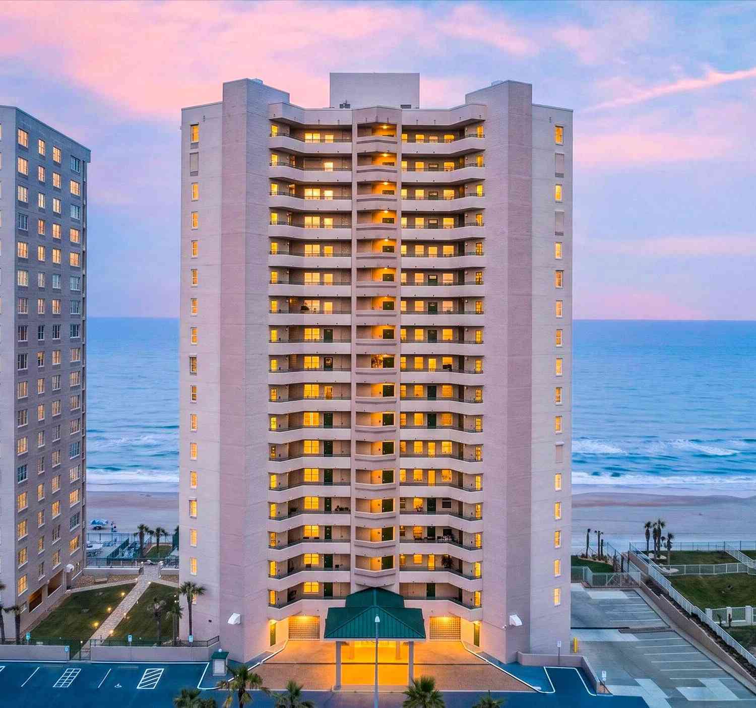 Condo For Sale - 3315 S Atlantic Avenue #1406<br/> Daytona Beach Shores, FL 32118