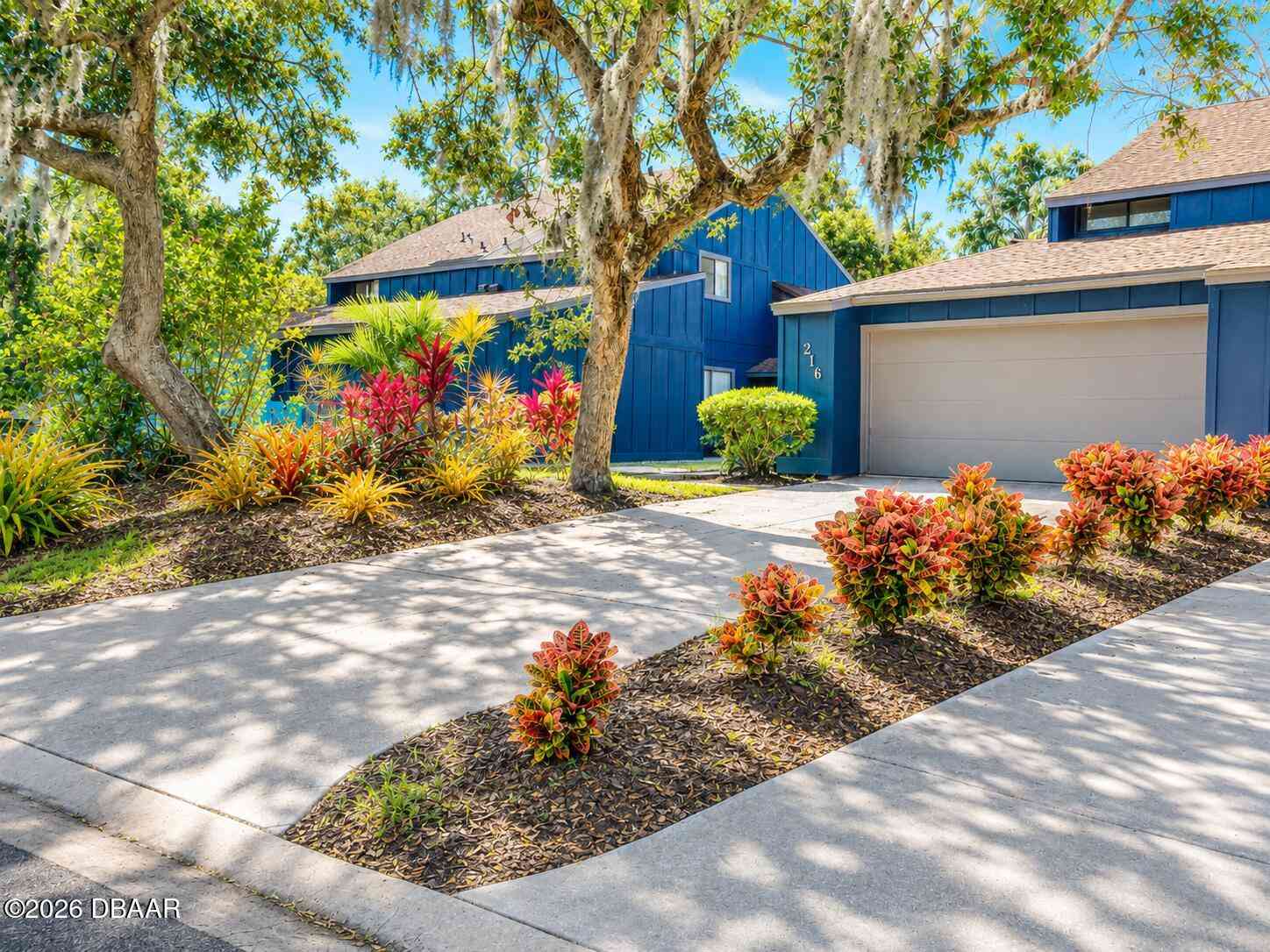 Townhouse For Sale - 216 Pine Cone Trail<br/> Ormond Beach, FL 32174