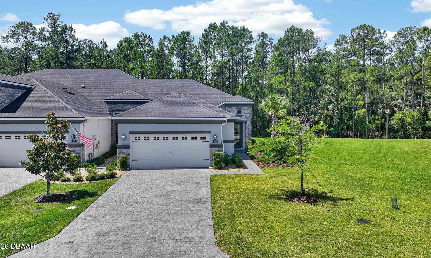 Homes For Sale - 823 Pinewood Drive<br/> Ormond Beach, FL 32174