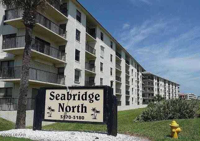 Condo For Sale - 3180 Ocean Shore Boulevard #109<br/> Ormond Beach, FL 32176