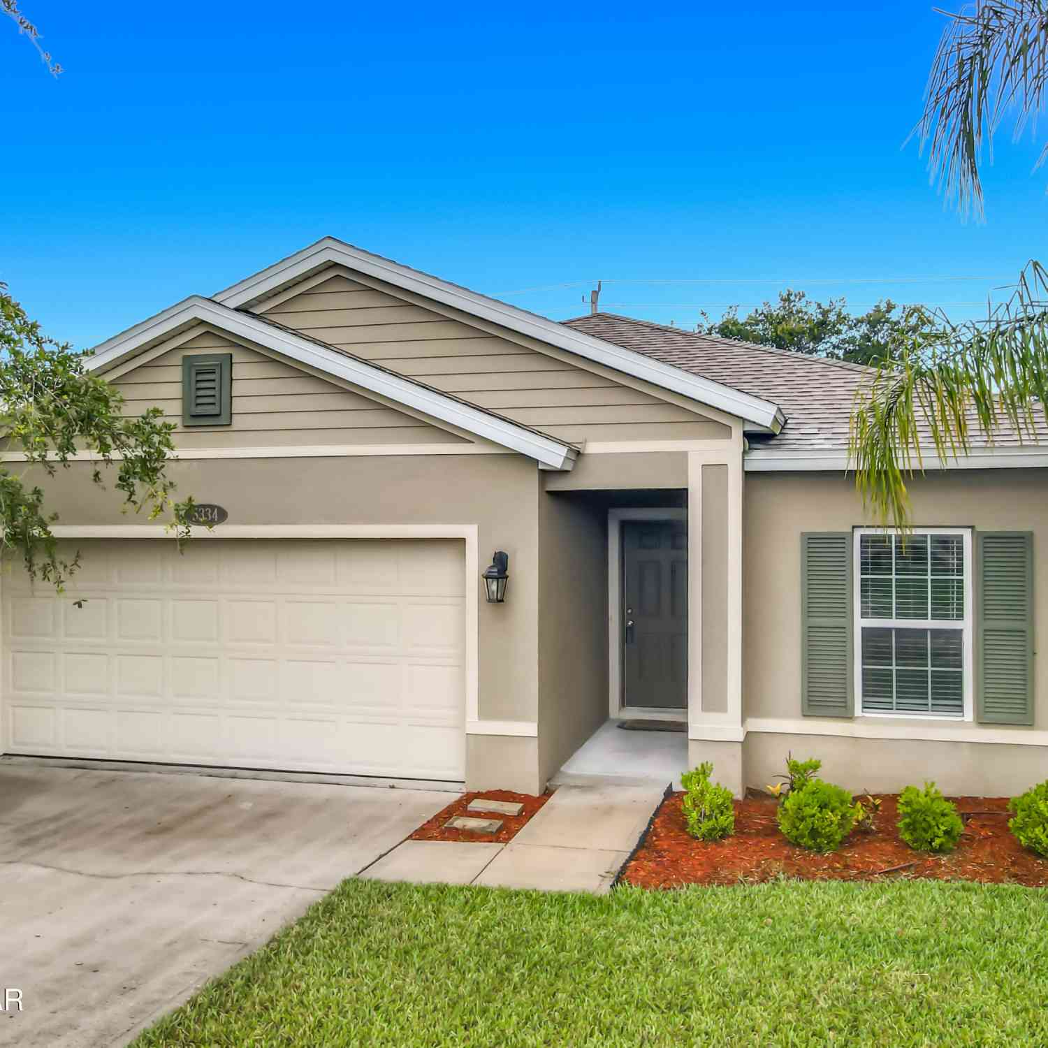 Homes For Sale - 5334 Oak Breeze Avenue<br/> Volusia County, Port Orange, FL 32128