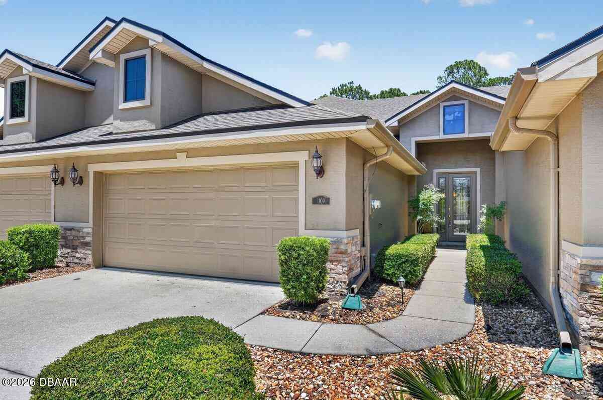 Townhouse For Sale - 1109 Hansberry Court<br/> Ormond Beach, FL 32174