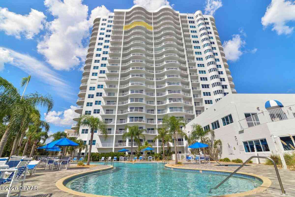 Condo For Sale - 2 Oceans West Boulevard #1702<br/> Daytona Beach Shores, FL 32118