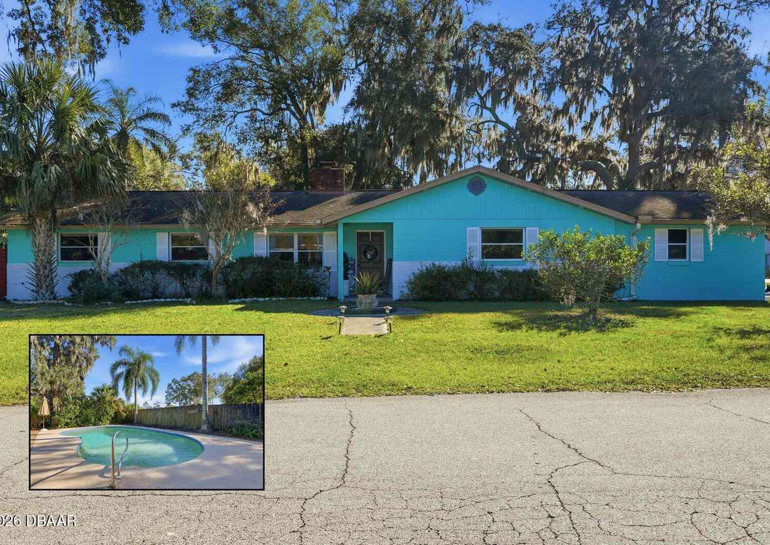 Homes For Sale - 708 Montreville Avenue<br/> DeLand, FL 32724