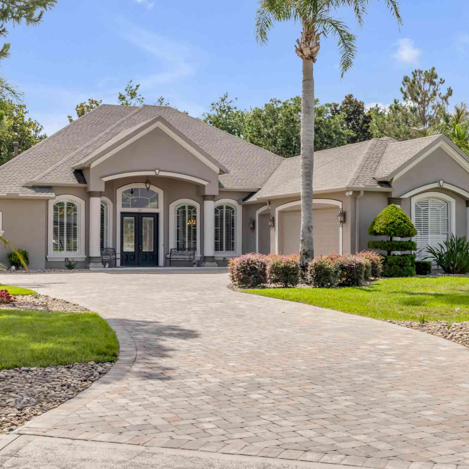 Homes For Sale - 181 Hawkcrest Court<br/> DeBary, FL 32713