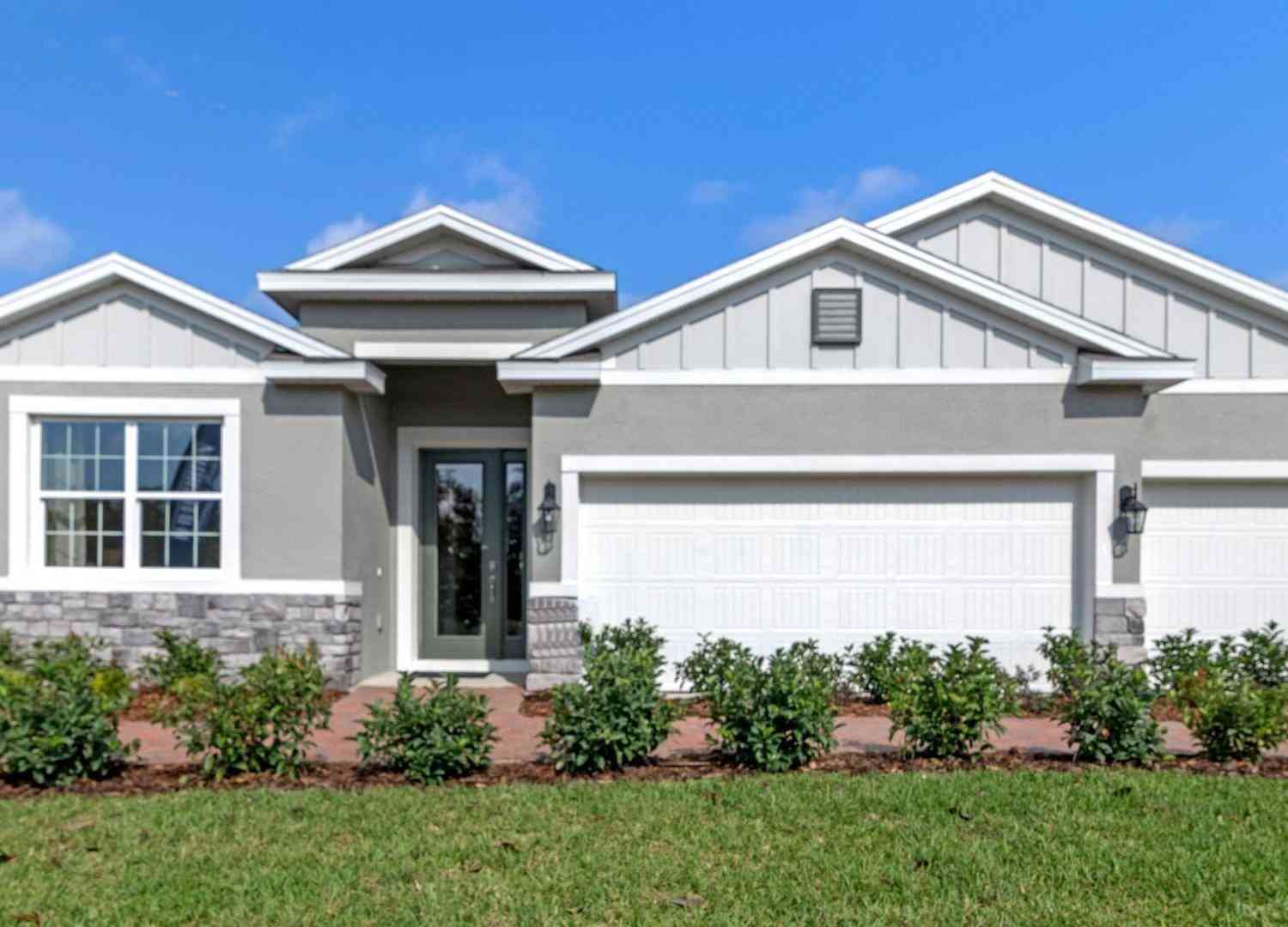 Homes For Sale - 3405 Arch Avenue<br/> Ormond Beach, FL 32174