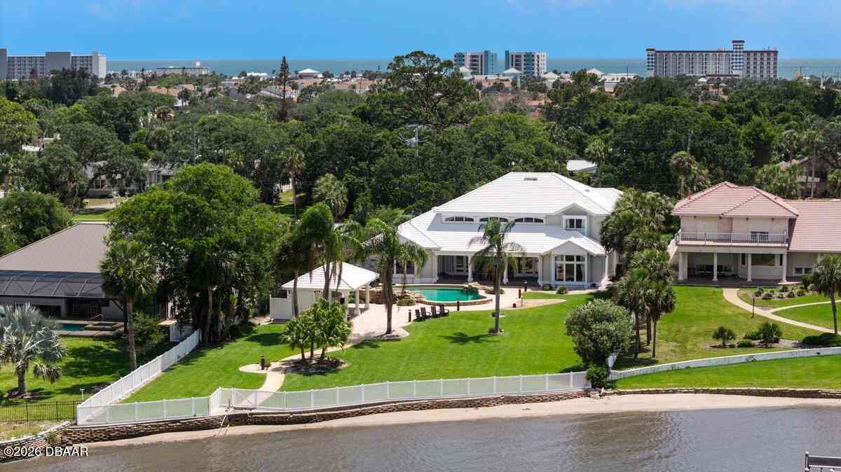 Homes For Sale - 626 Riverside Drive<br/> Ormond Beach, FL 32176