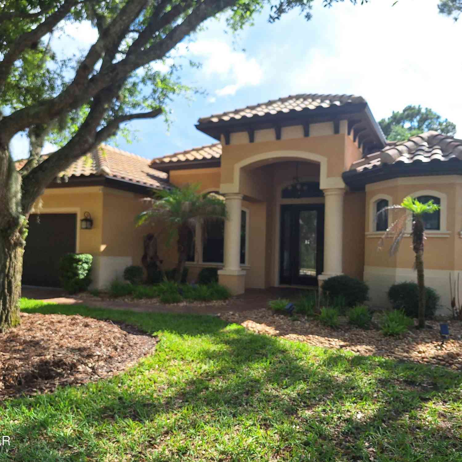 Homes For Sale - 29 N Lakewalk Drive<br/> Flagler County, Palm Coast, FL 32137