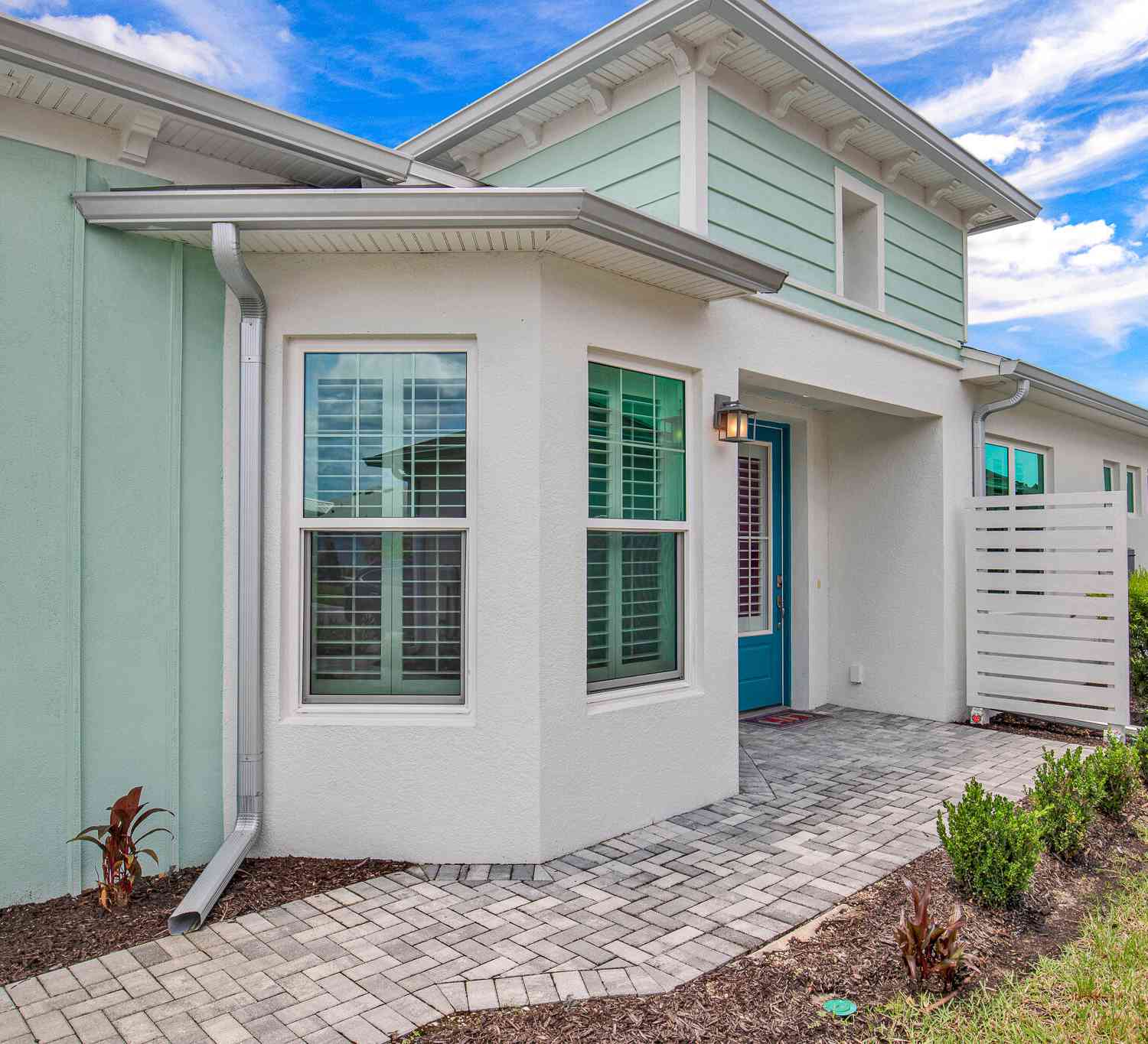 Homes For Sale - 927 Margaritaville Avenue<br/> Daytona Beach, FL 32124