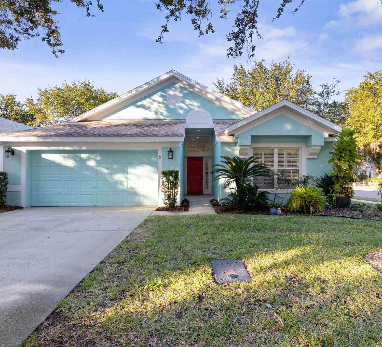 Homes For Sale - 2 Gleneagles Place<br/> Palm Coast, FL 32137