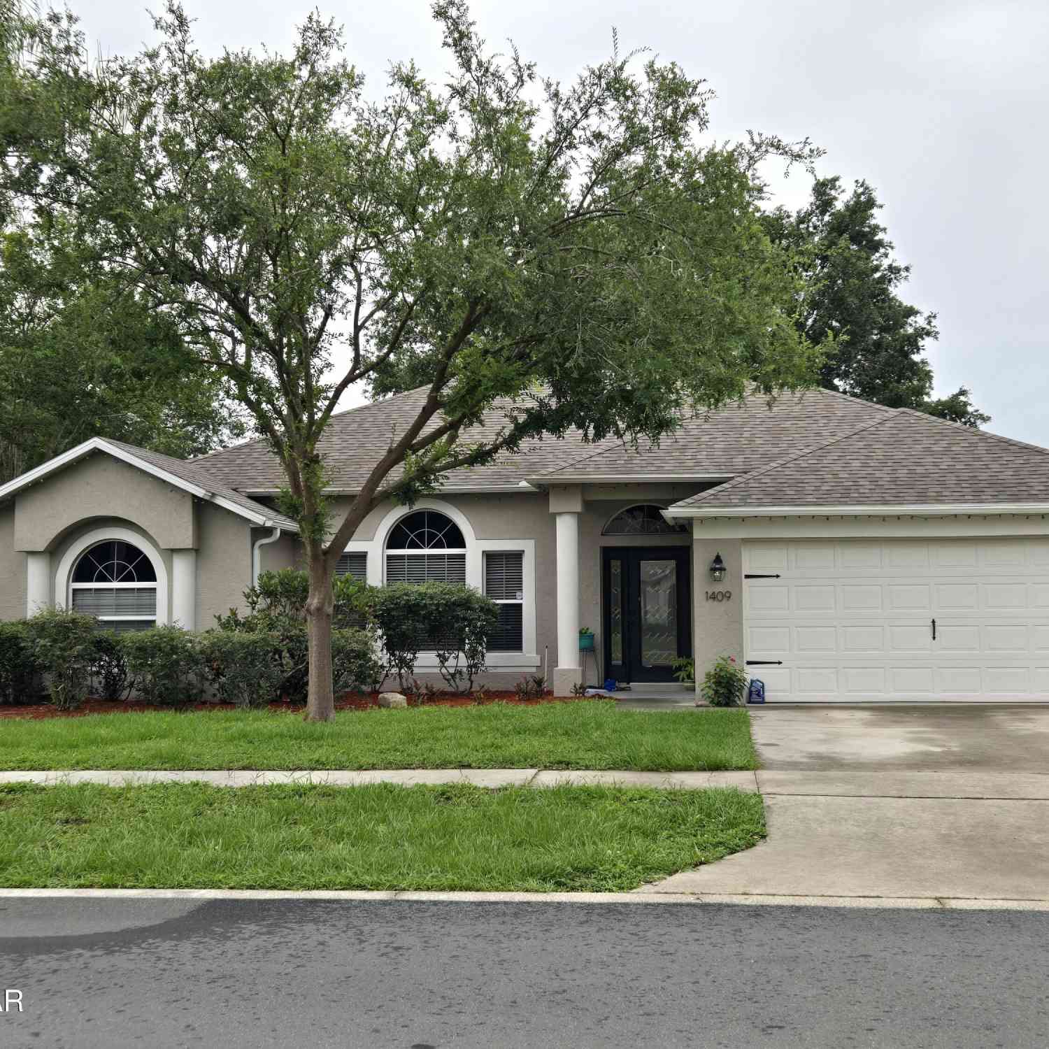 Homes For Sale - 1409 Sutton Island Drive<br/> DeLand, FL 32724