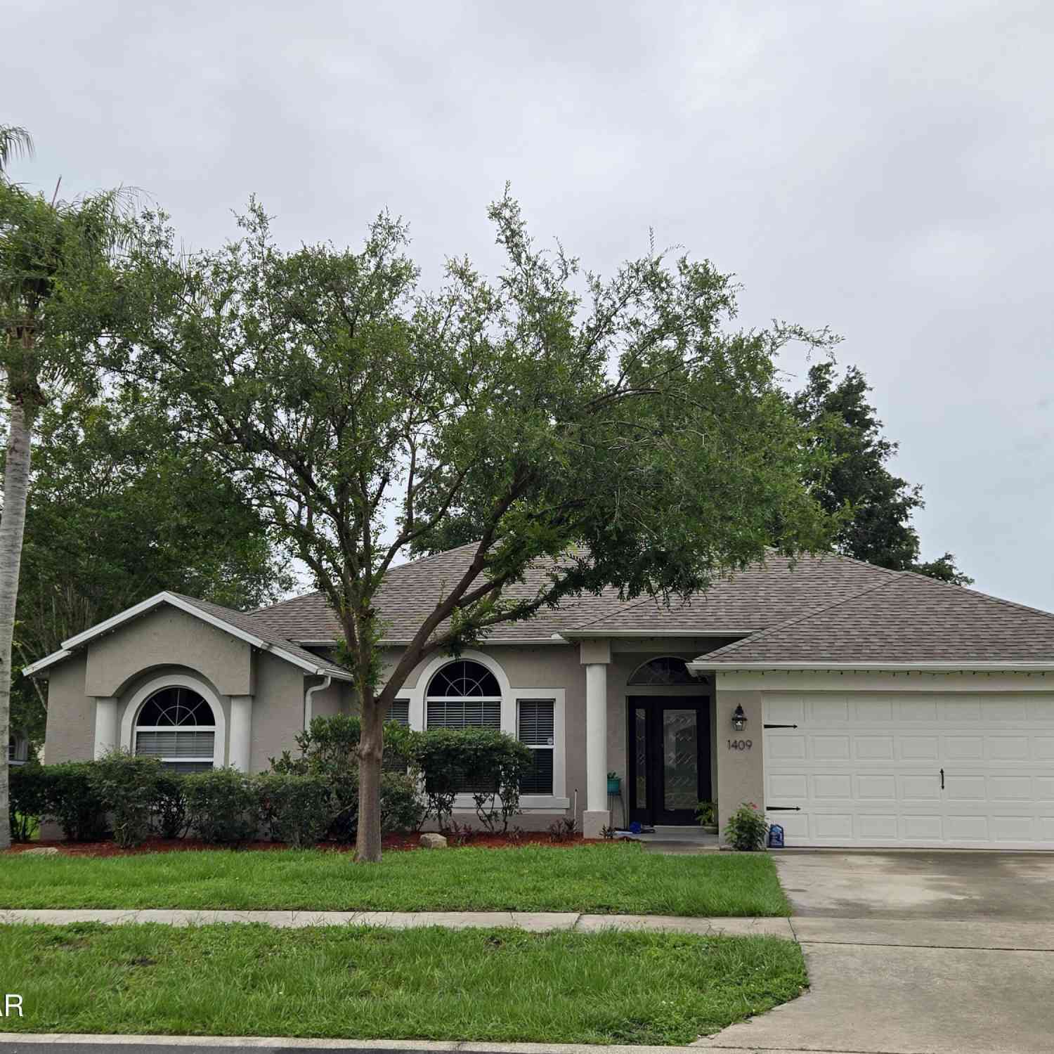 Homes For Sale - 1409 Sutton Island Drive<br/> DeLand, FL 32724