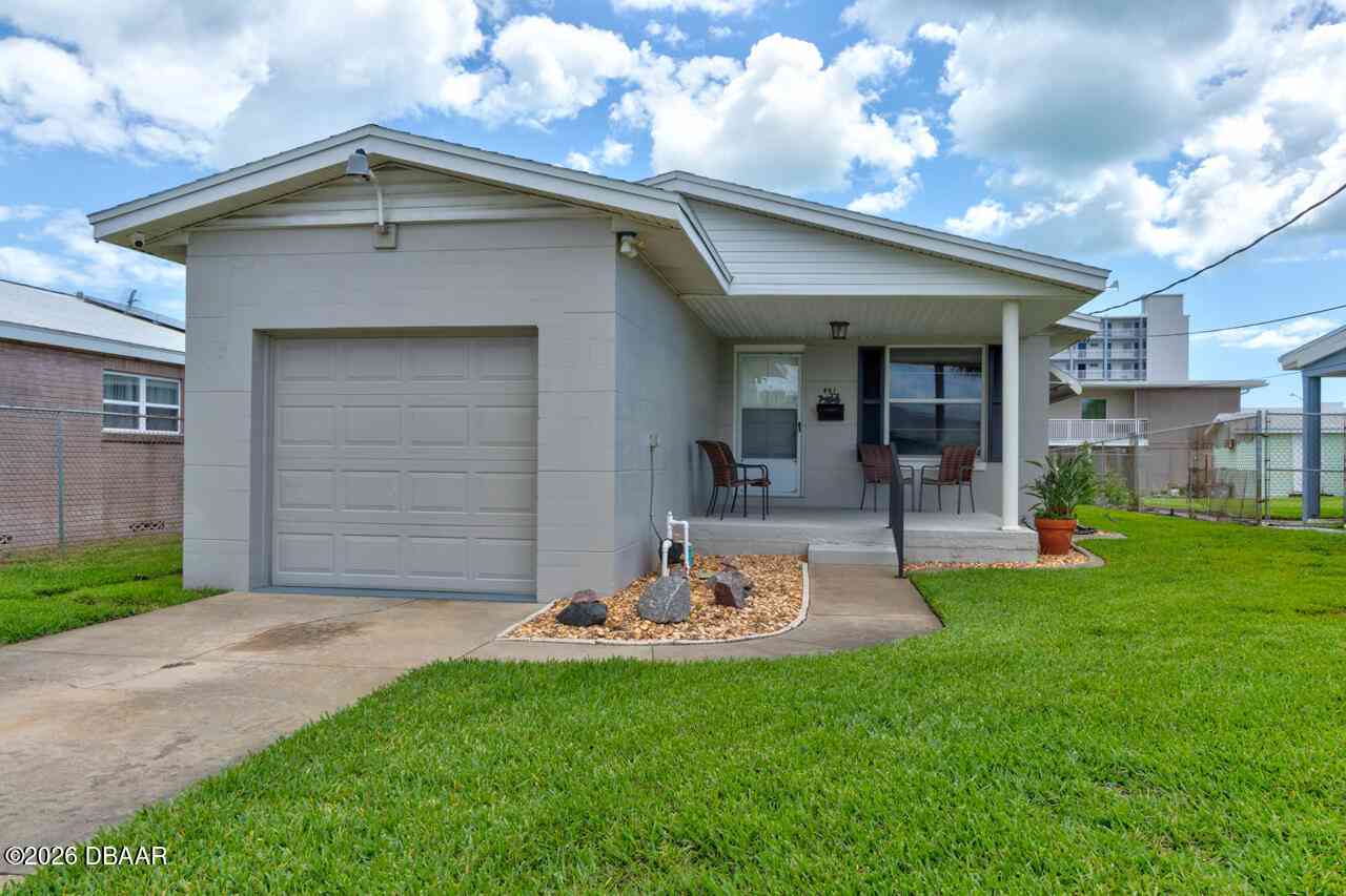 Homes For Sale - 481 Grandview Avenue<br/> Ormond Beach, FL 32176