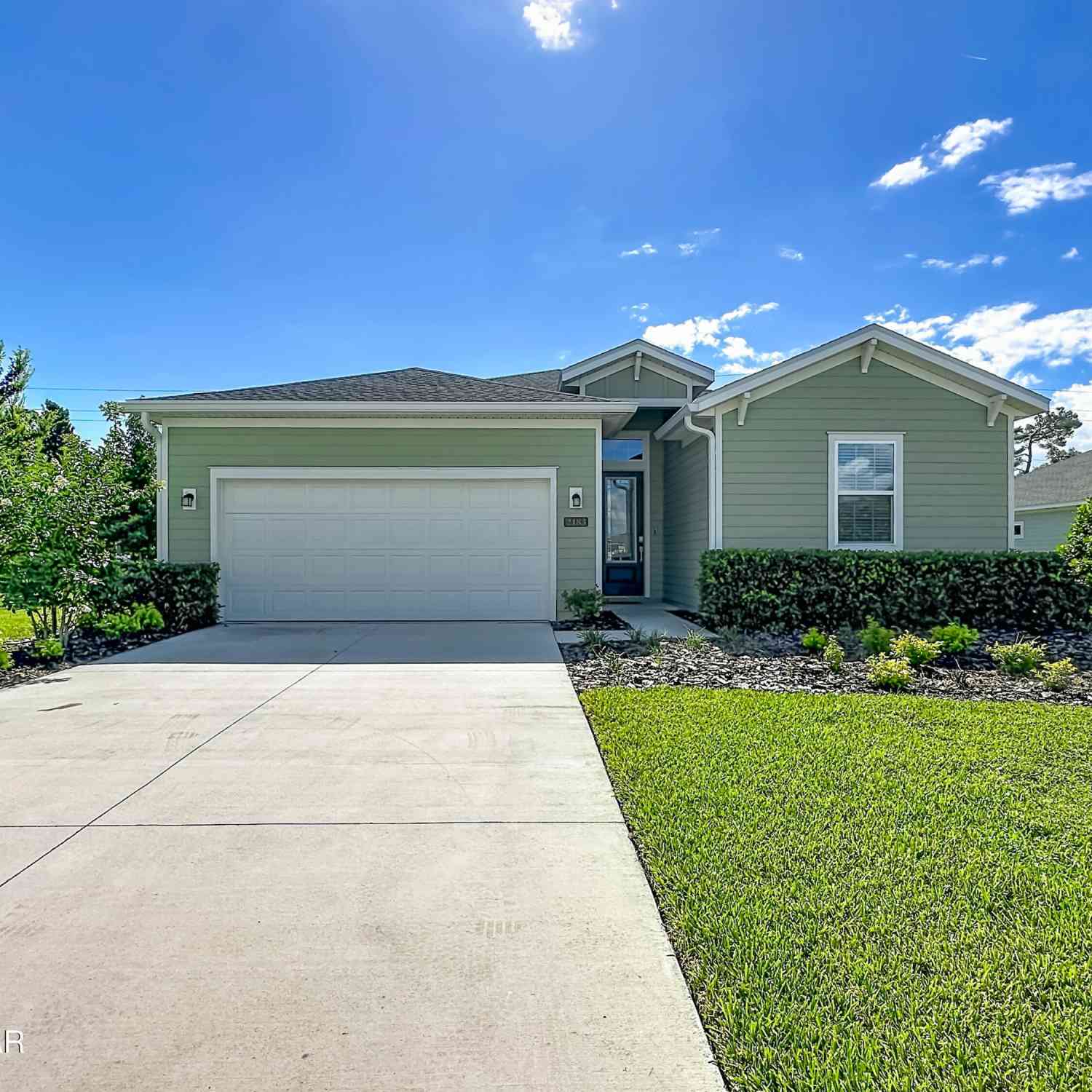 Homes For Sale - 2183 Raglan Circle<br/> Ormond Beach, FL 32174