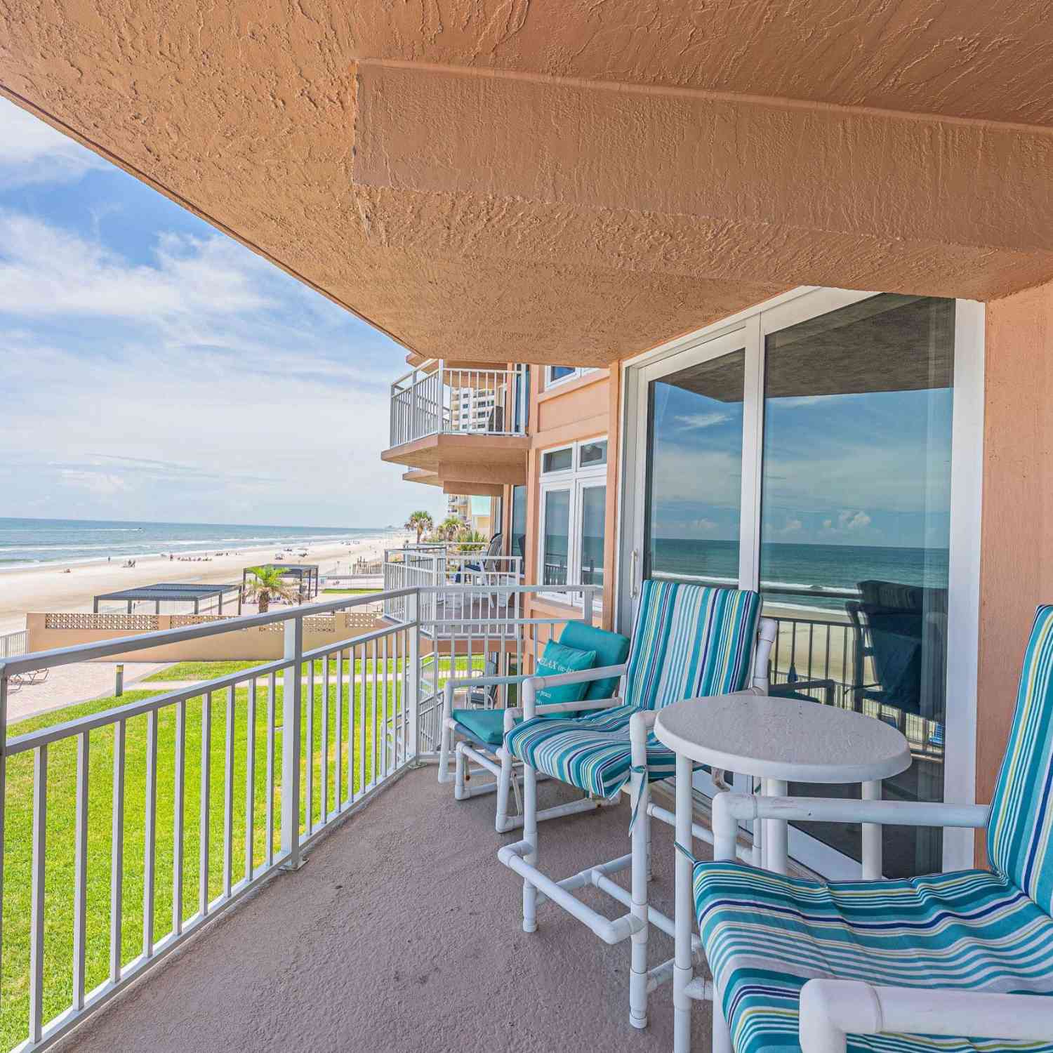 Condo For Rent - 3831 S Atlantic Avenue #205<br/> Daytona Beach Shores, FL 32118