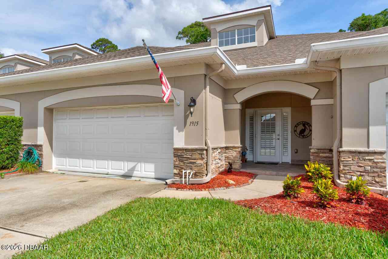 Townhouse For Sale - 1915 Turnbull Lakes Drive<br/> New Smyrna Beach, FL 32168