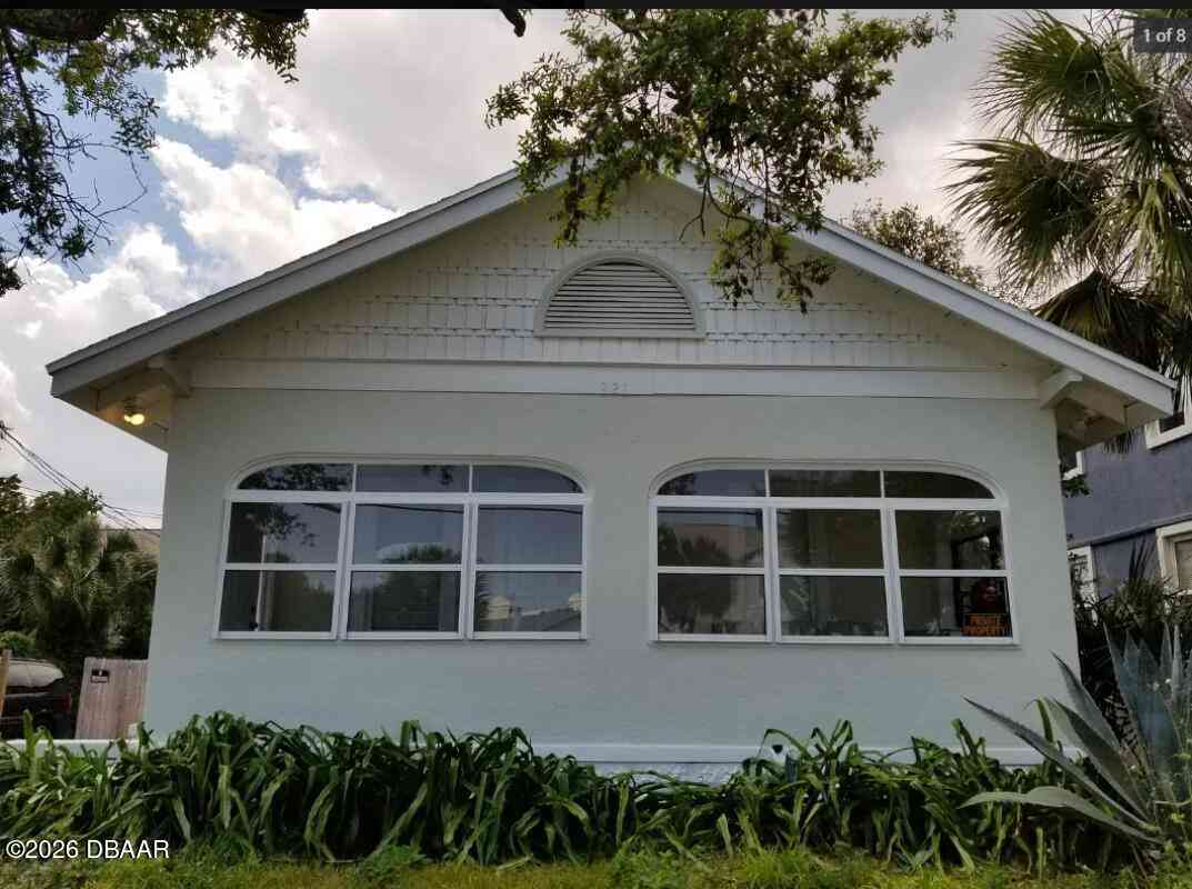 Homes For Rent - 221 N Oleander Avenue<br/> Daytona Beach, FL 32118