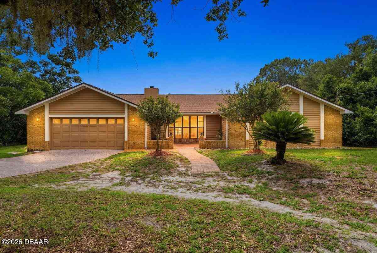Homes For Sale - 2322 Matthew Circle<br/> Volusia County, Deltona, FL 32738