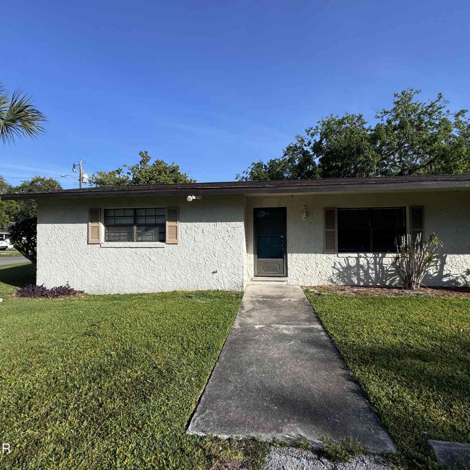 Multifamily For Rent - 319 Cavanah Drive #A<br/> Holly Hill, FL 32117