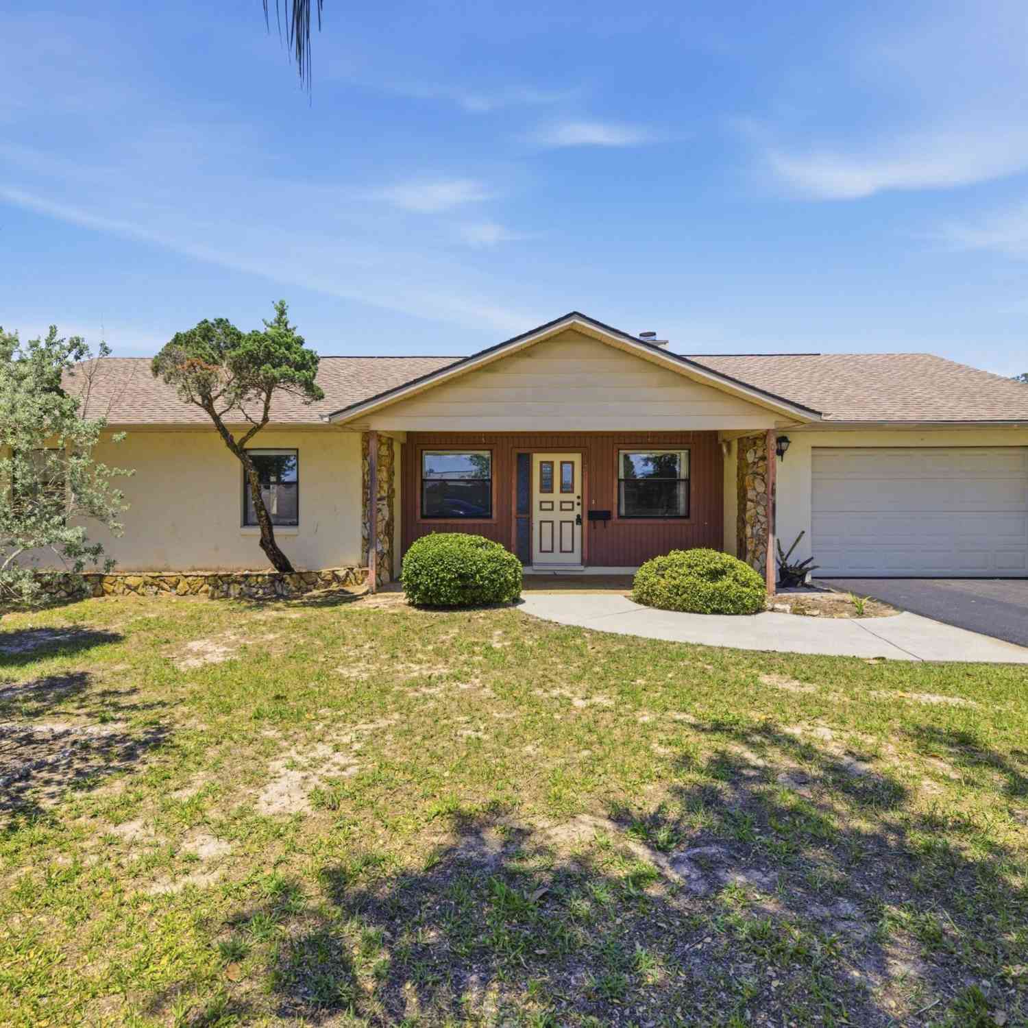 Homes For Sale - 3051 SW 98th Street Road<br/> Ocala, FL 34476