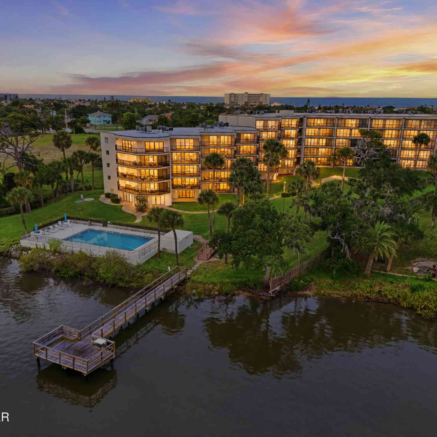 Condo For Sale - 944 S Peninsula Drive #501<br/> Daytona Beach, FL 32118