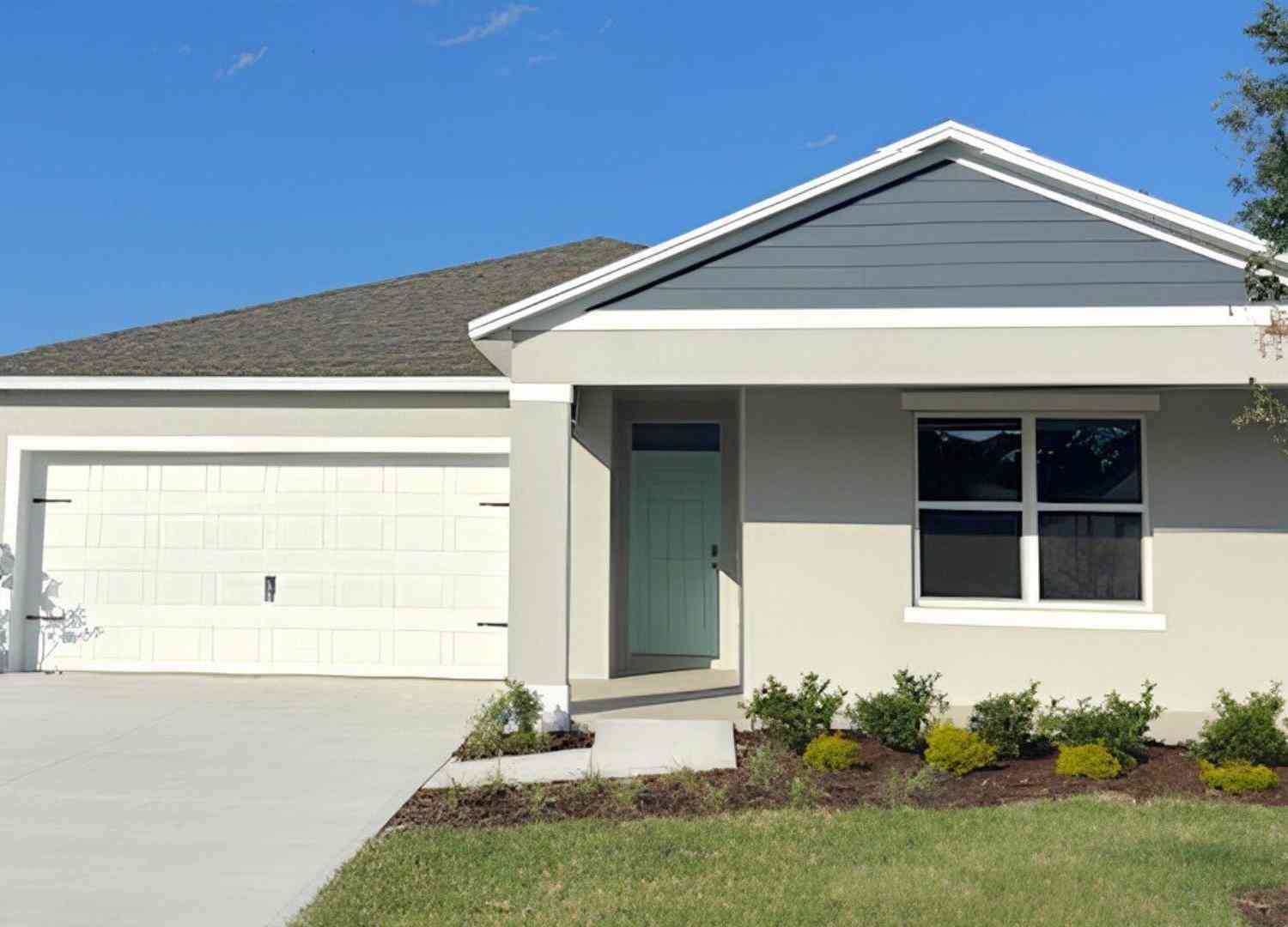 Homes For Sale - 1017 Champion Ridge Drive<br/> Volusia County, Daytona Beach, FL 32124