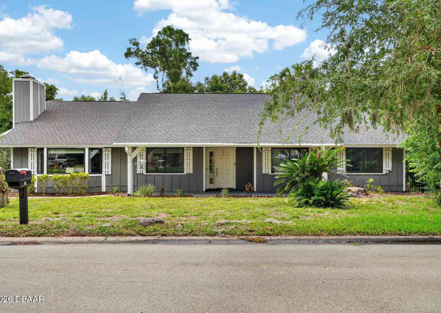 Homes For Sale - 11 Rio Pinar Trail<br/> Ormond Beach, FL 32174