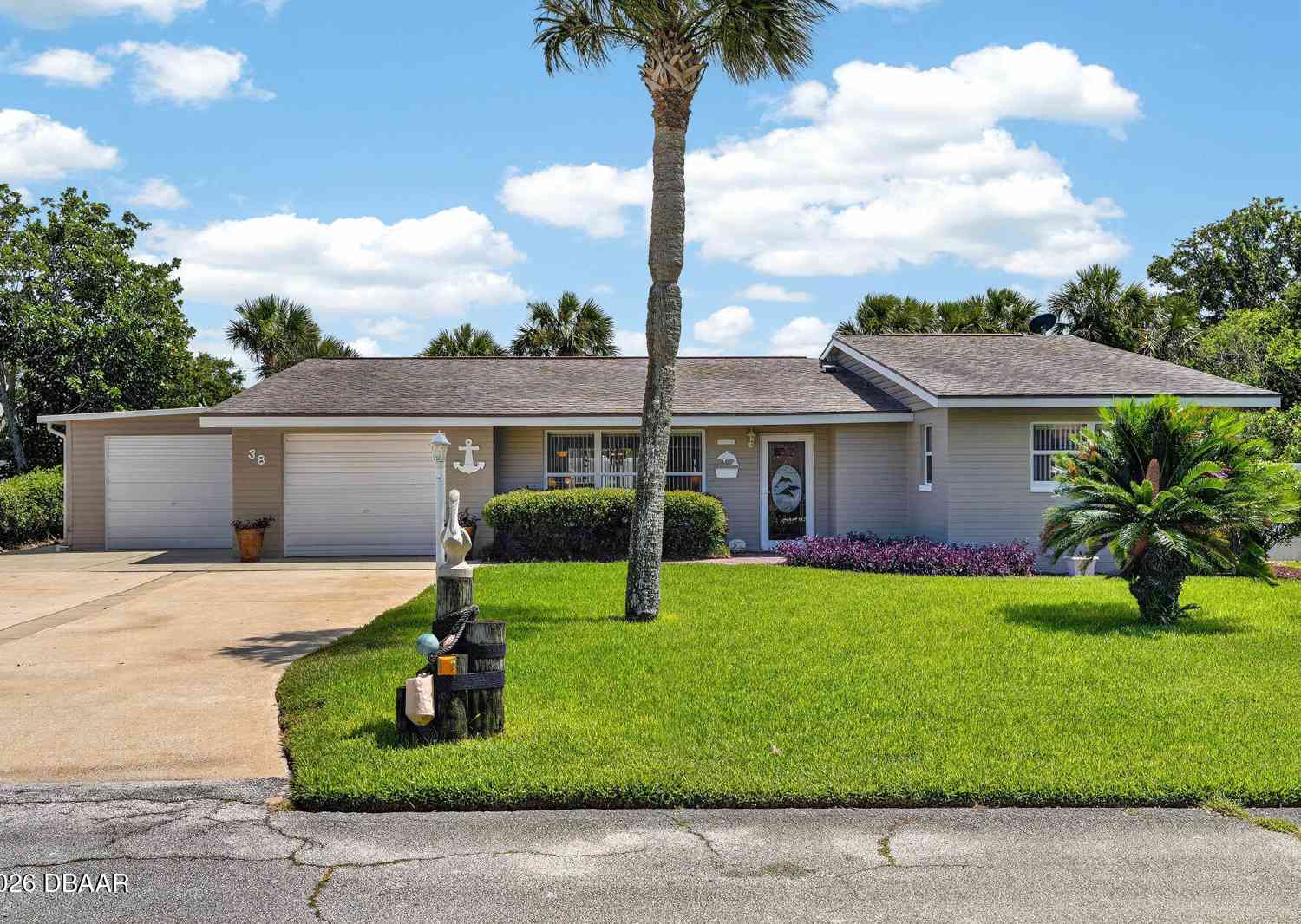 Homes For Sale - 38 Dolphin Avenue<br/> Ormond Beach, FL 32176