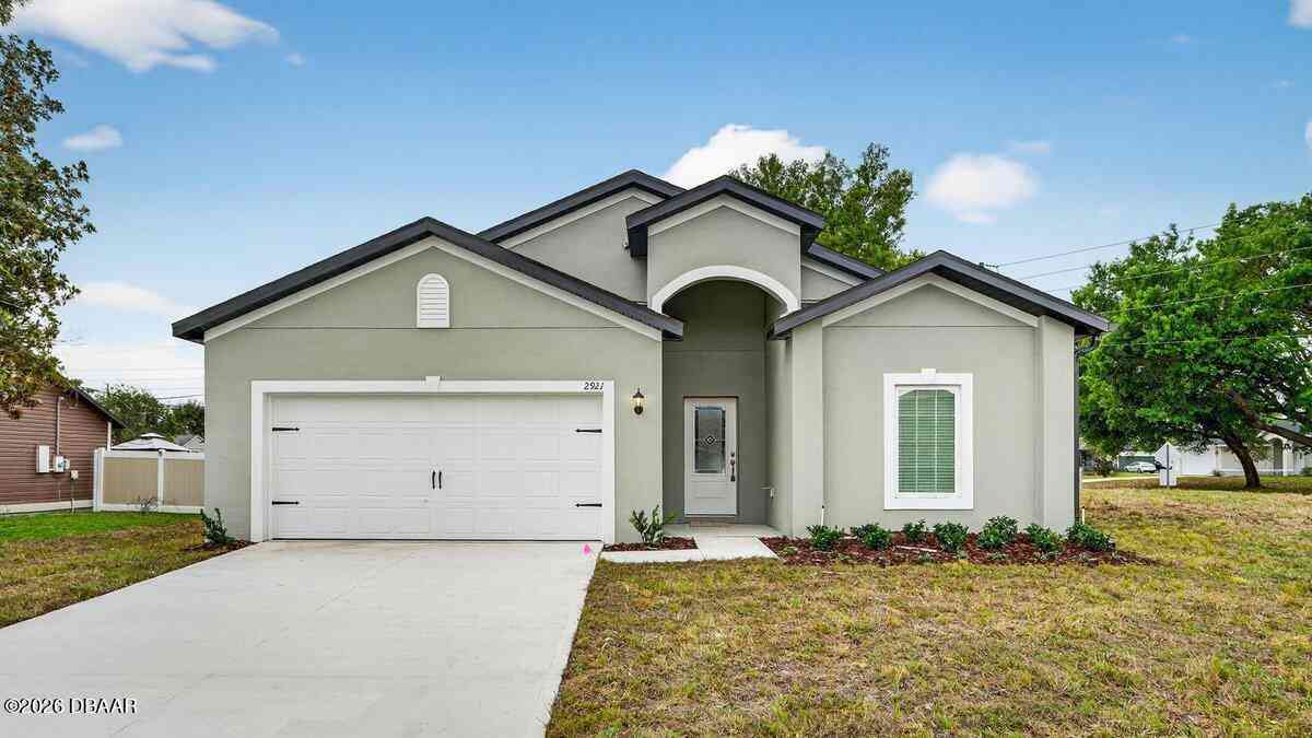 Homes For Sale - 589 Dustin Terrace<br/> Deltona, FL 32725
