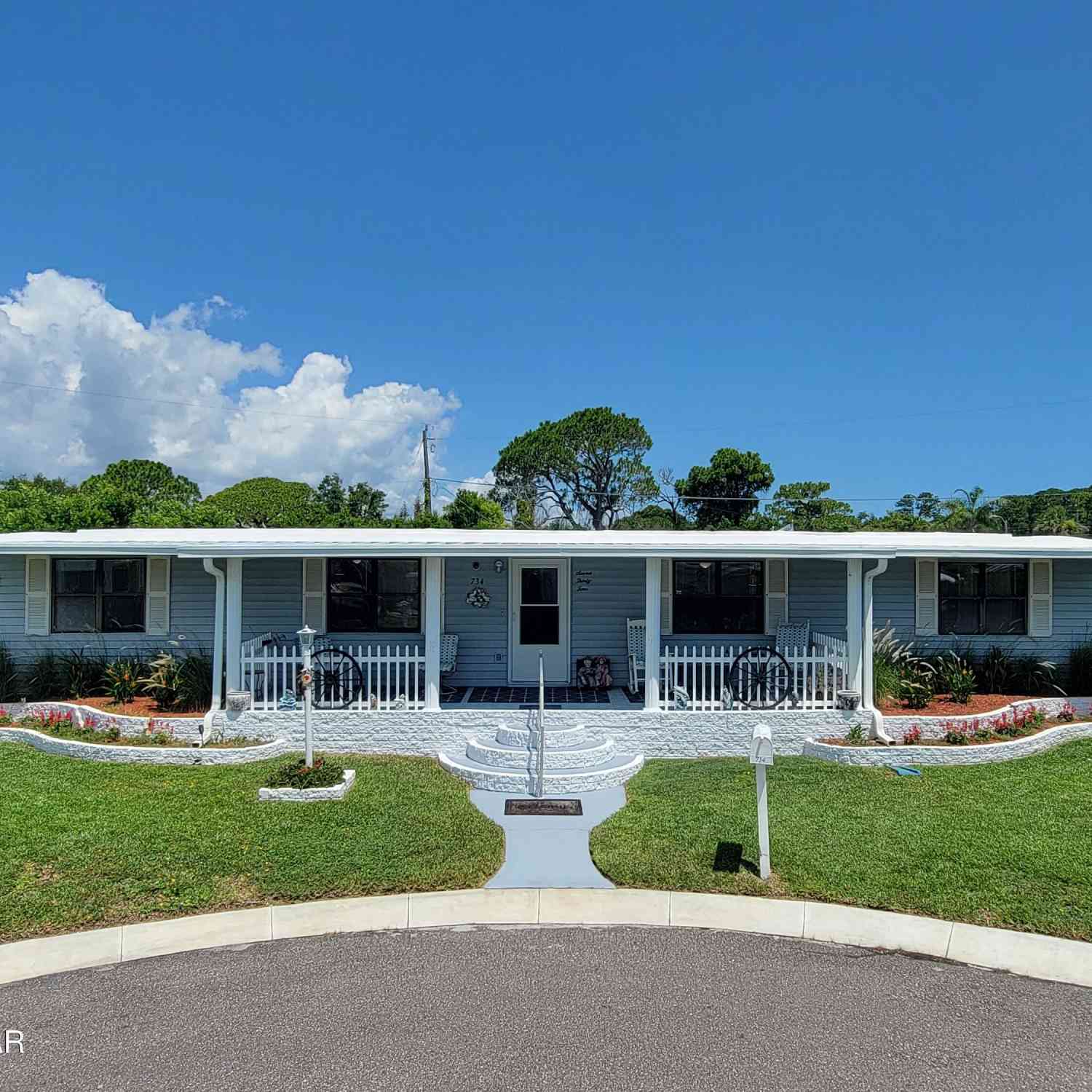Mobile Home For Sale - 734 Sheldon Circle<br/> Port Orange, FL 32127