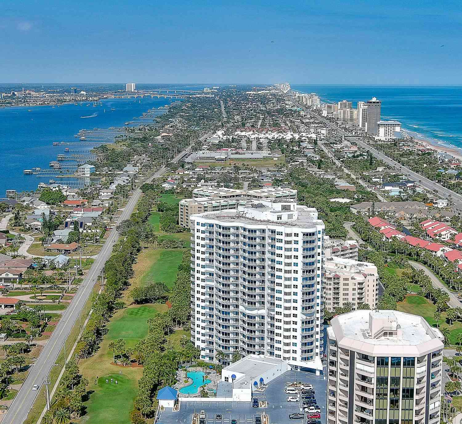 Condo For Sale - 2 Oceans West Boulevard #506<br/> Daytona Beach Shores, FL 32118