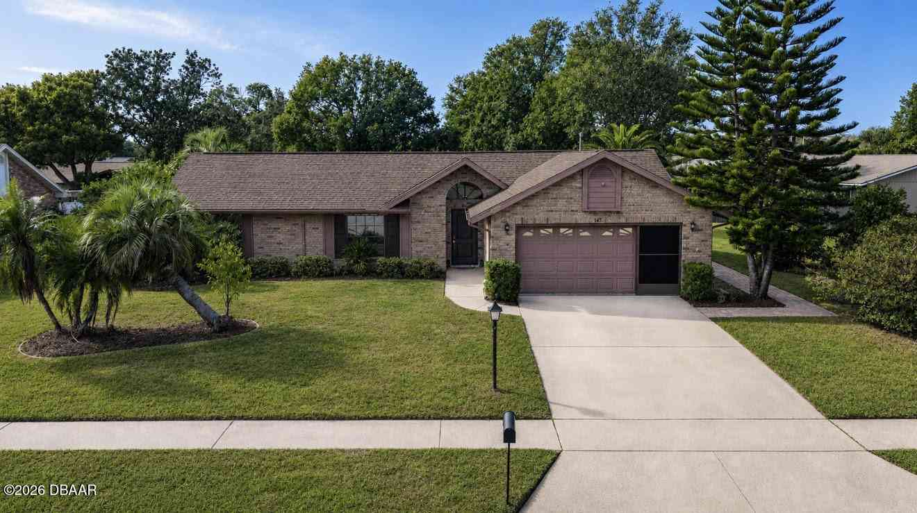 Homes For Sale - 147 Village Lane<br/> Daytona Beach, FL 32119